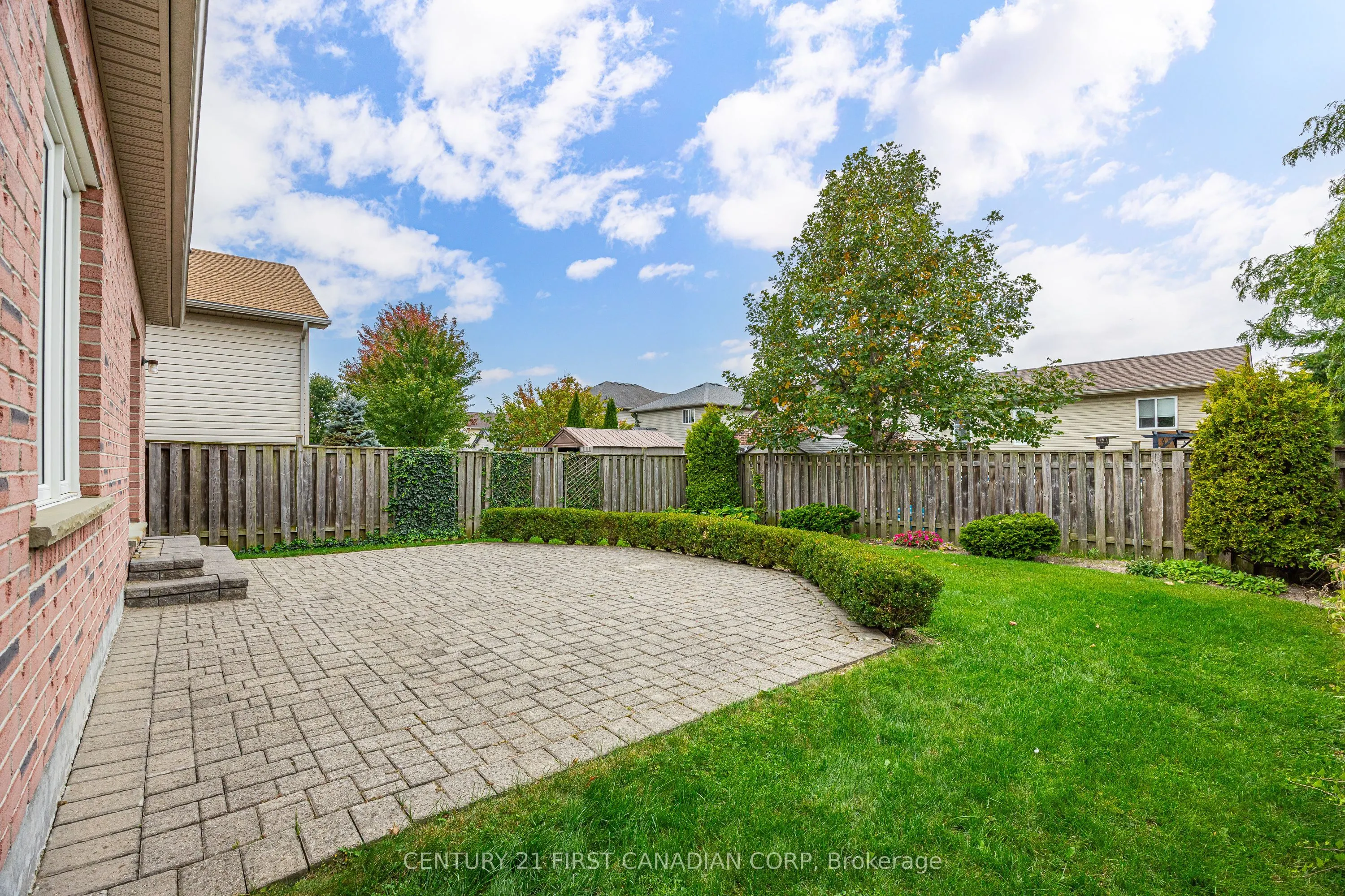 1777 Ennismore Crescent