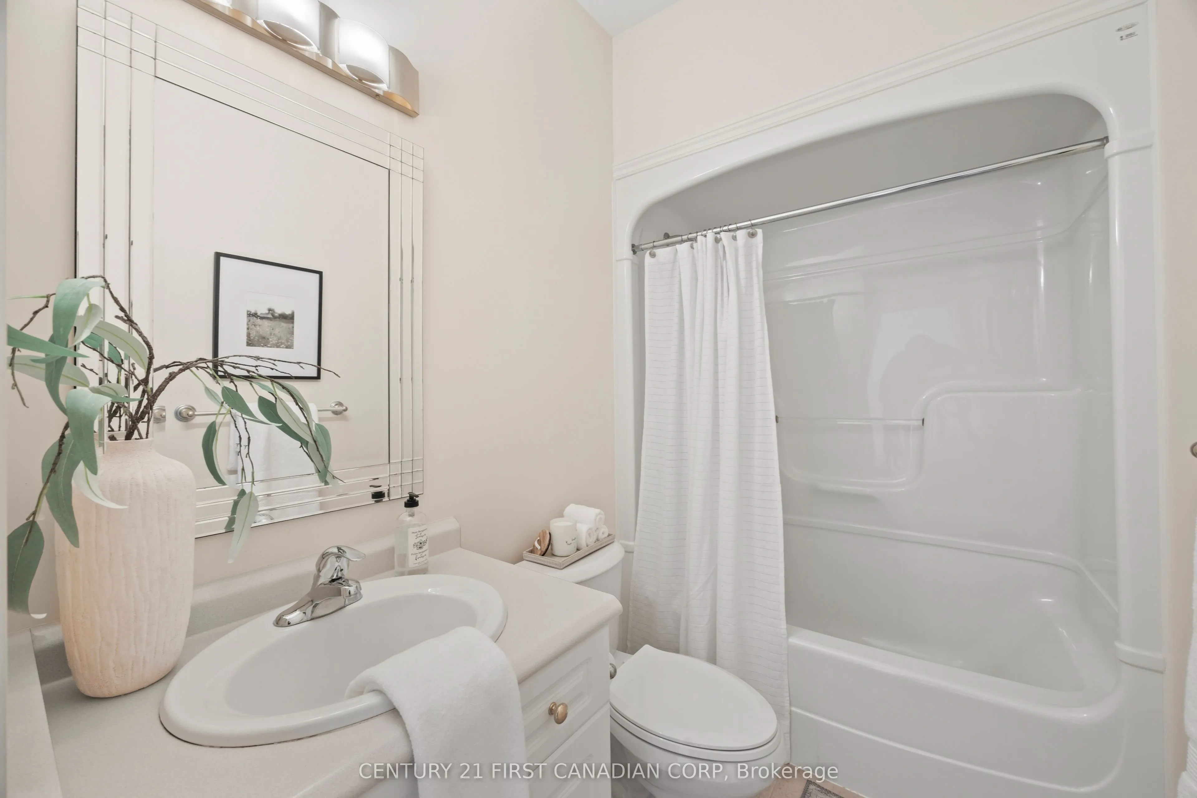 1777 Ennismore Crescent
