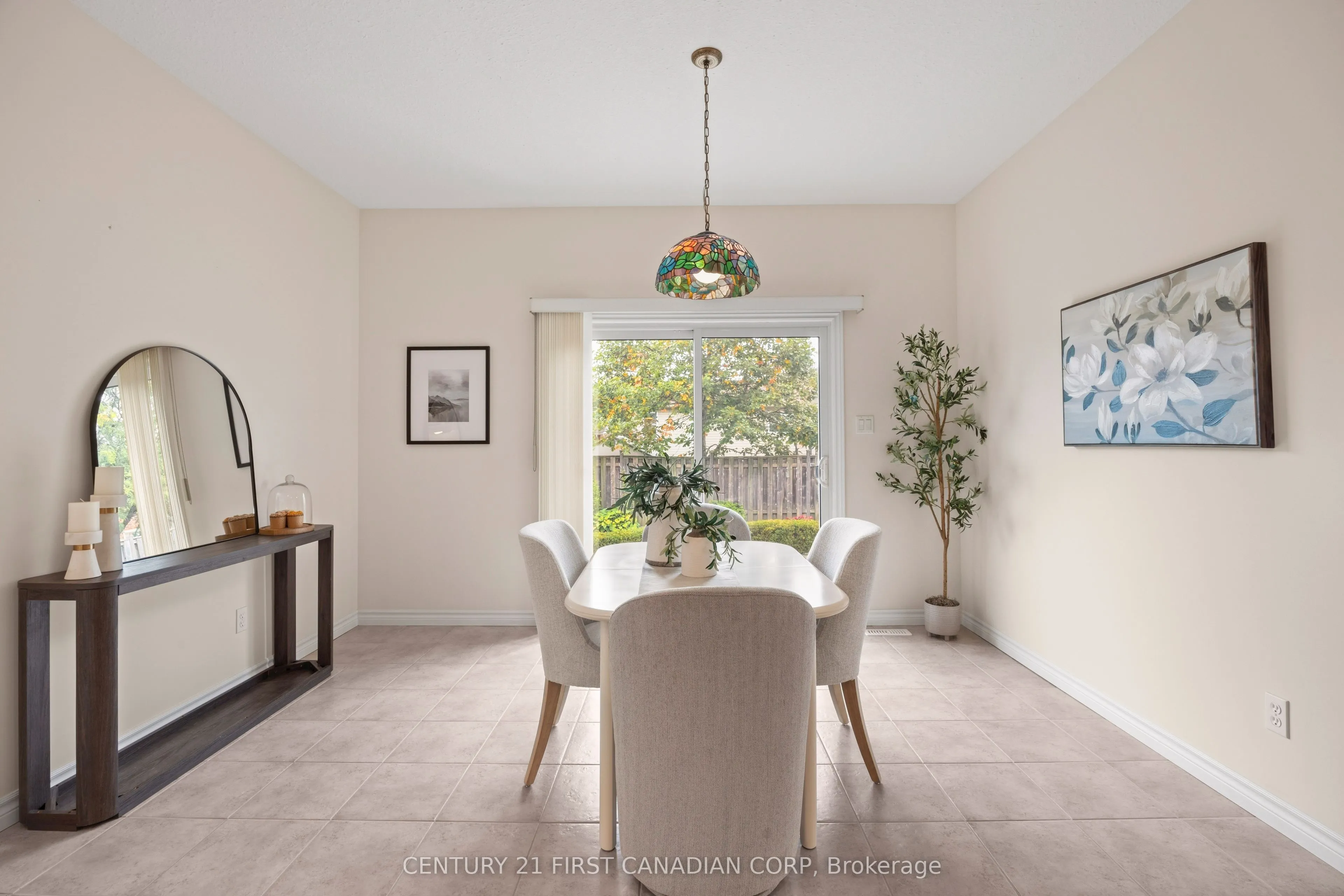 1777 Ennismore Crescent