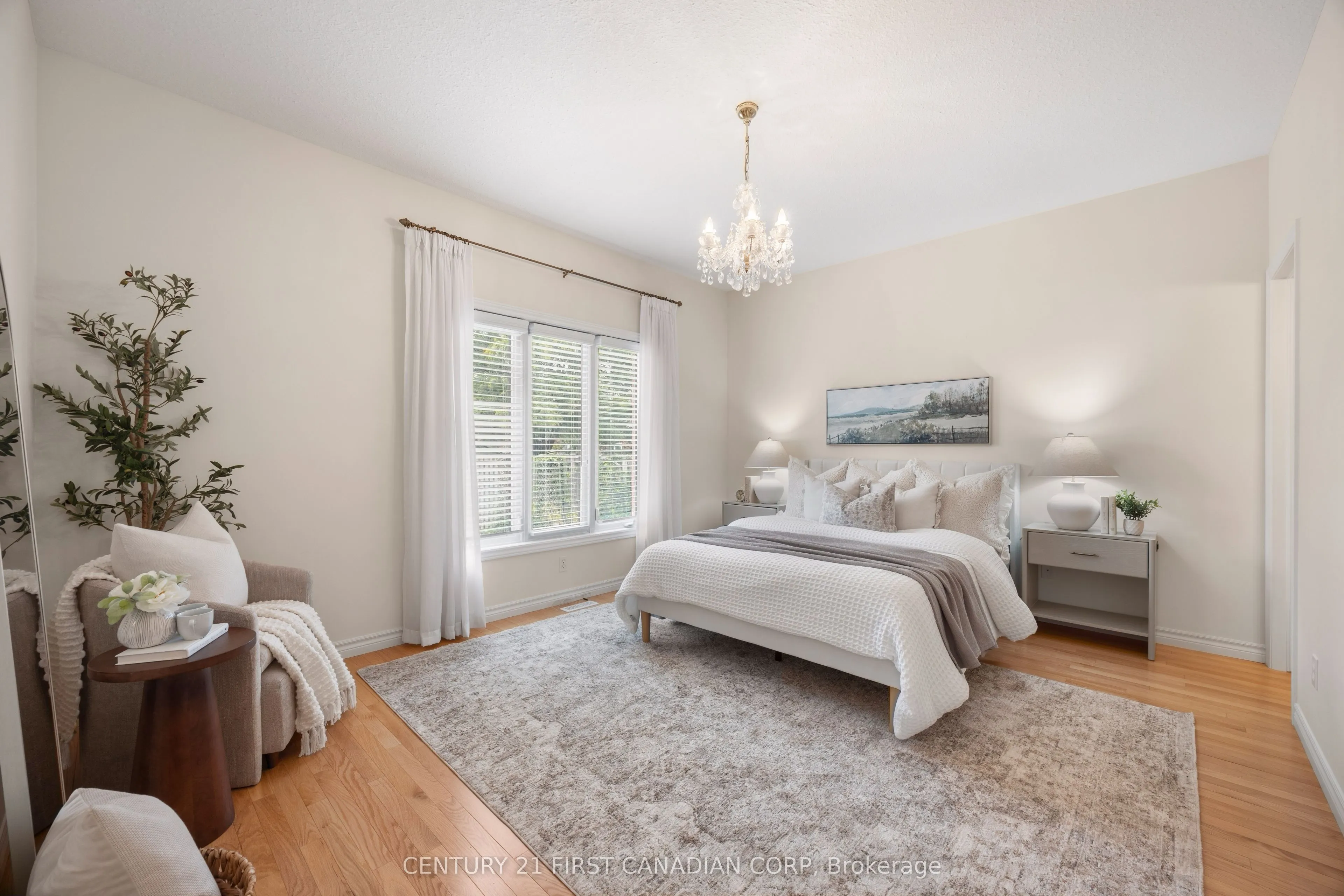 1777 Ennismore Crescent