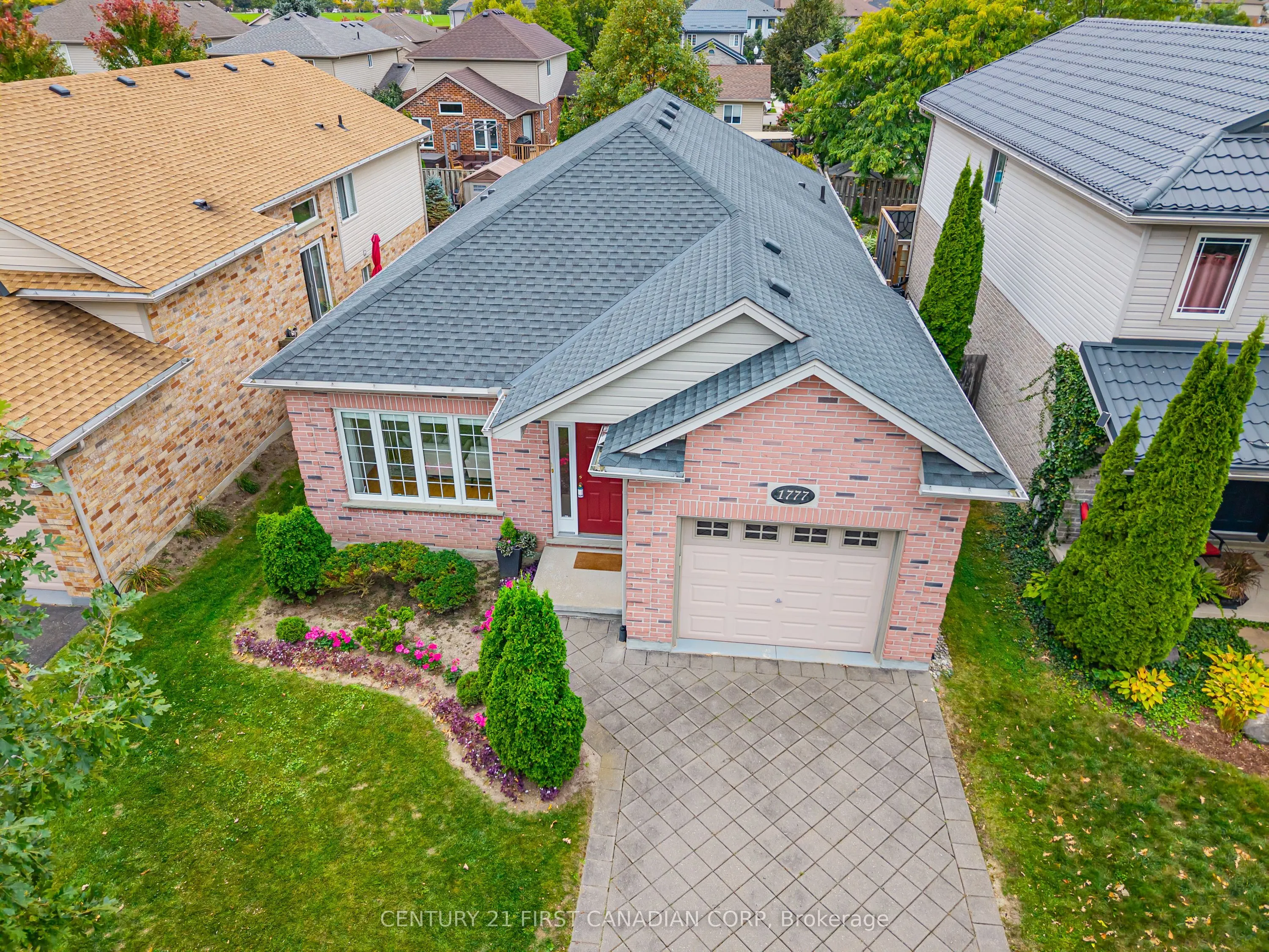 1777 Ennismore Crescent
