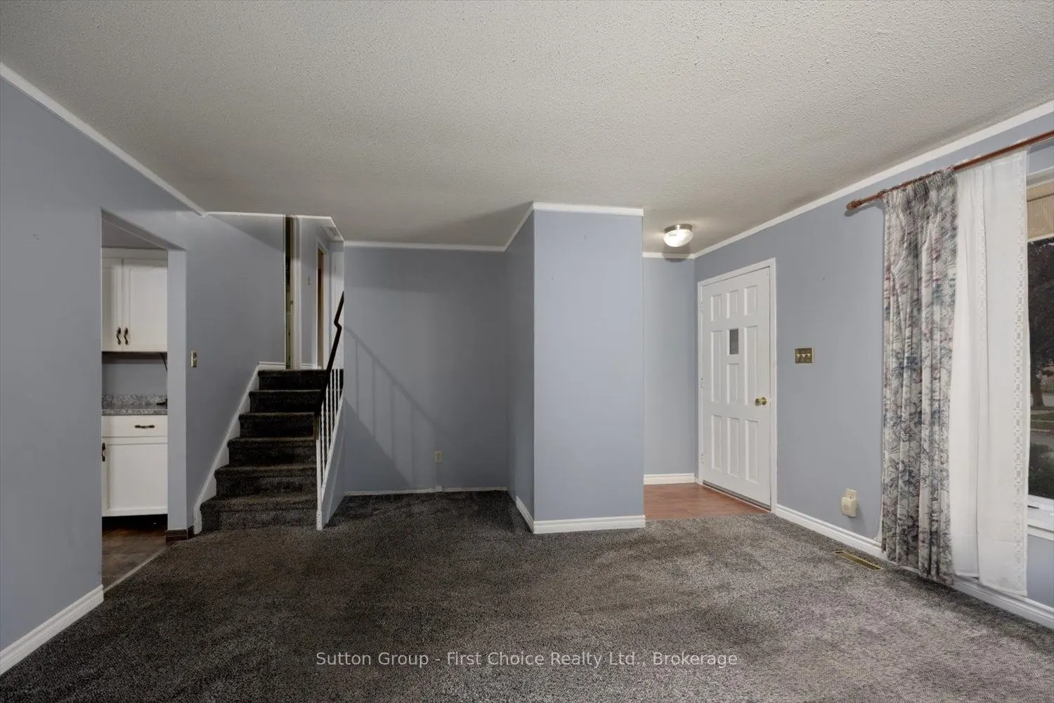 8 SARGINT Street