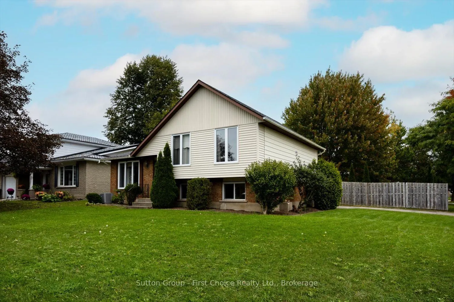 8 SARGINT Street