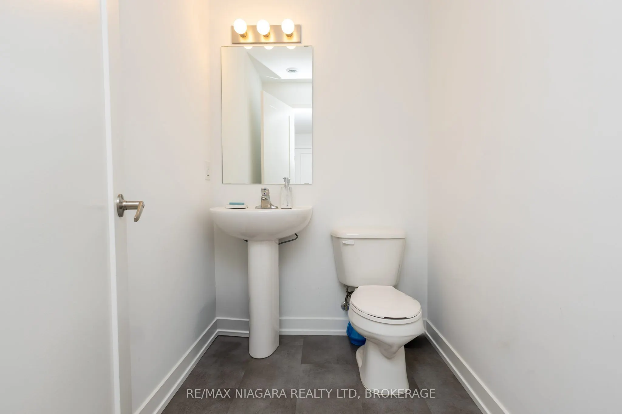 4263 Fourth Avenue #211