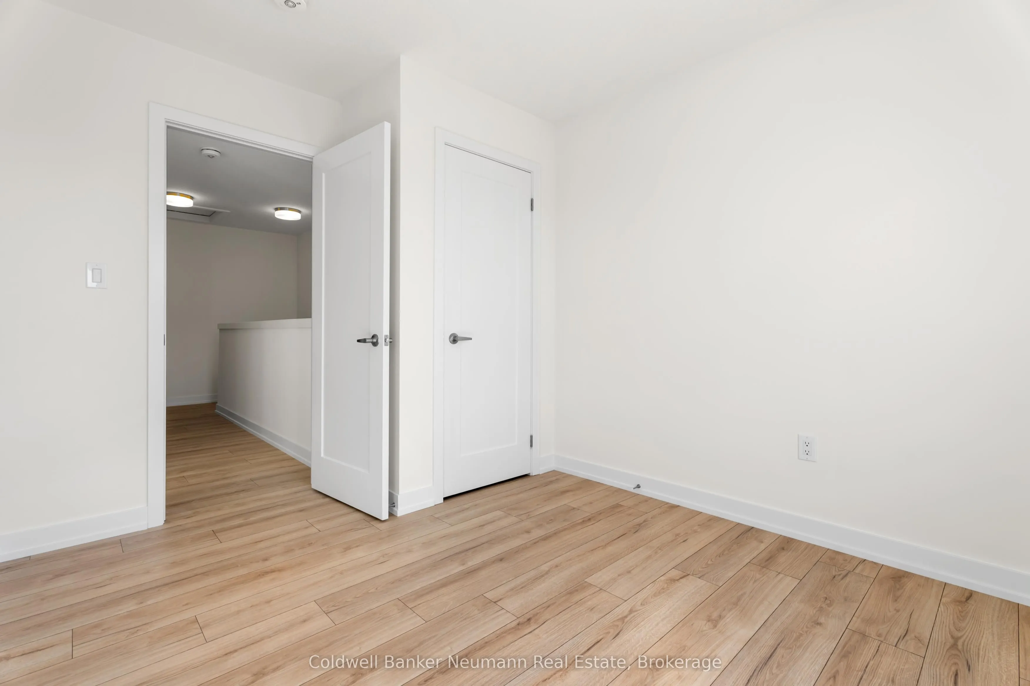 940 St David Street N #51