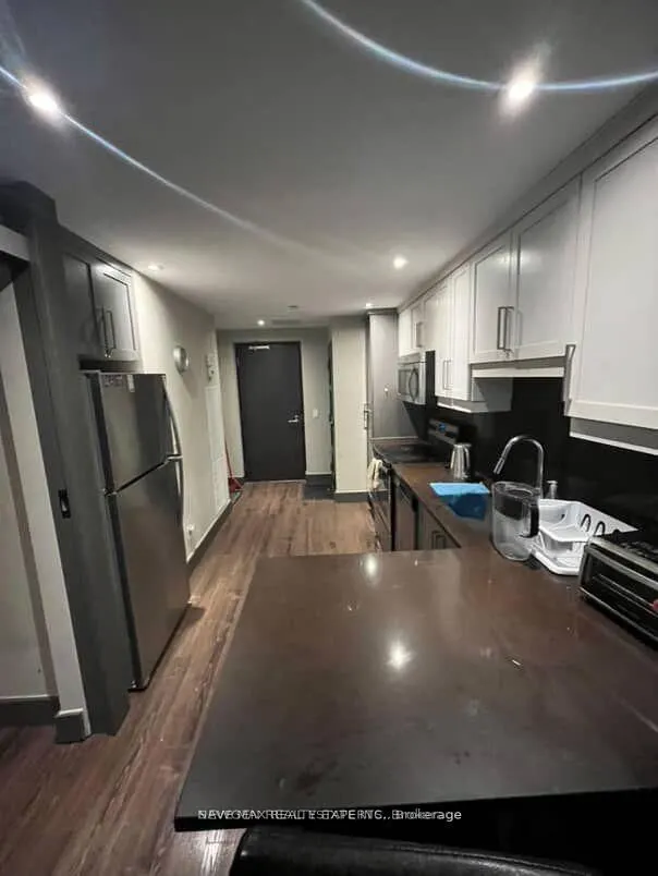 330 Phillip Street #N206