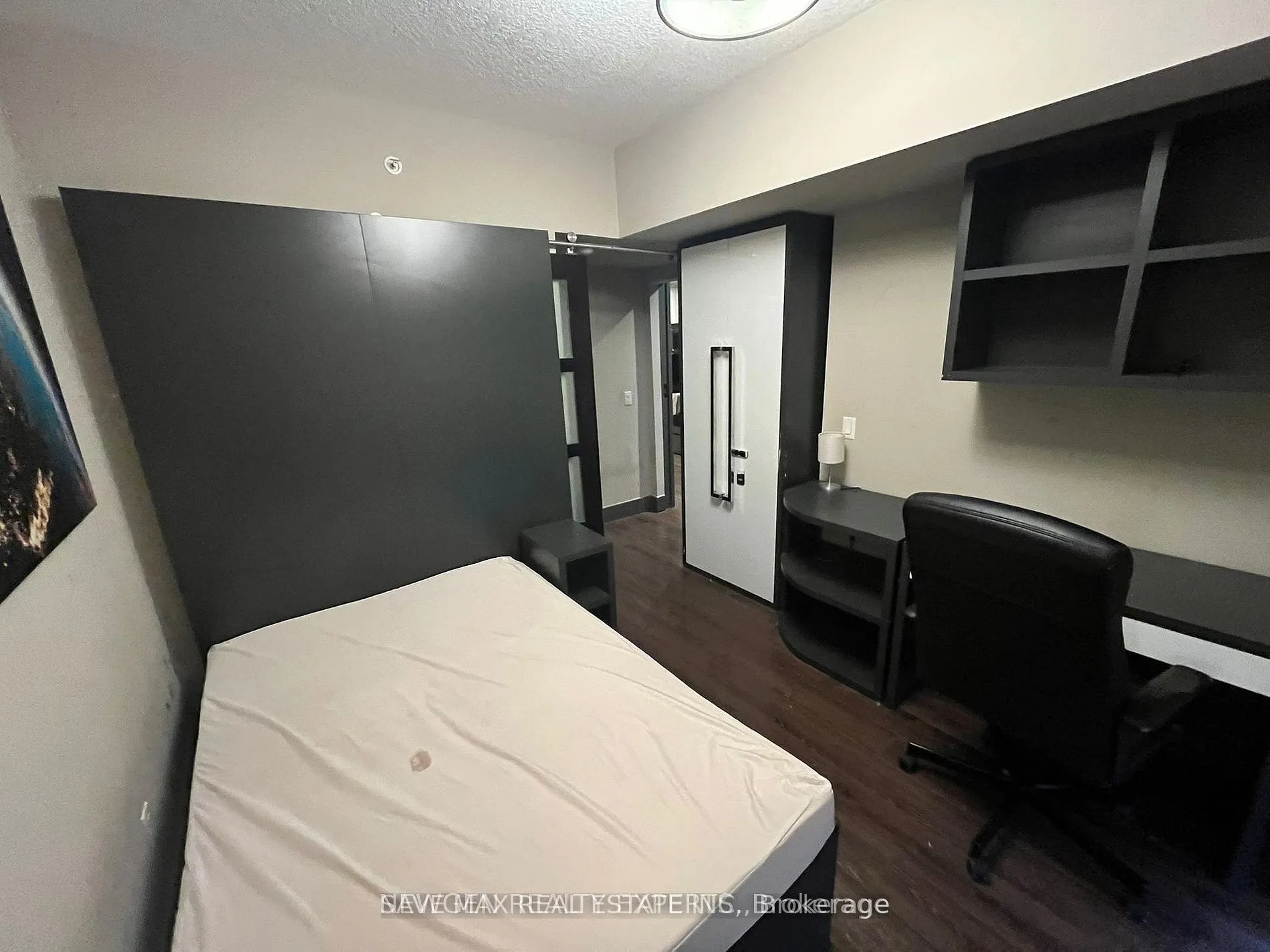 330 Phillip Street #N206