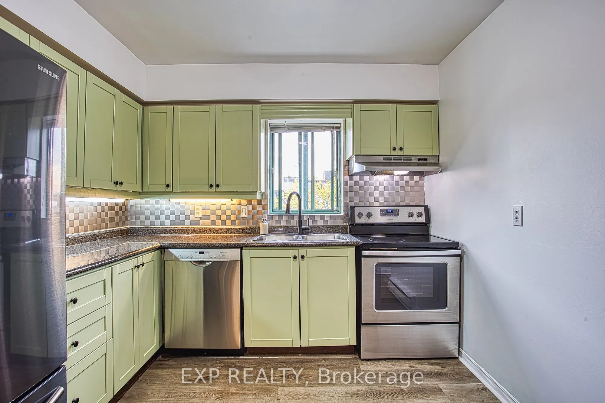 17 King Street E #502
