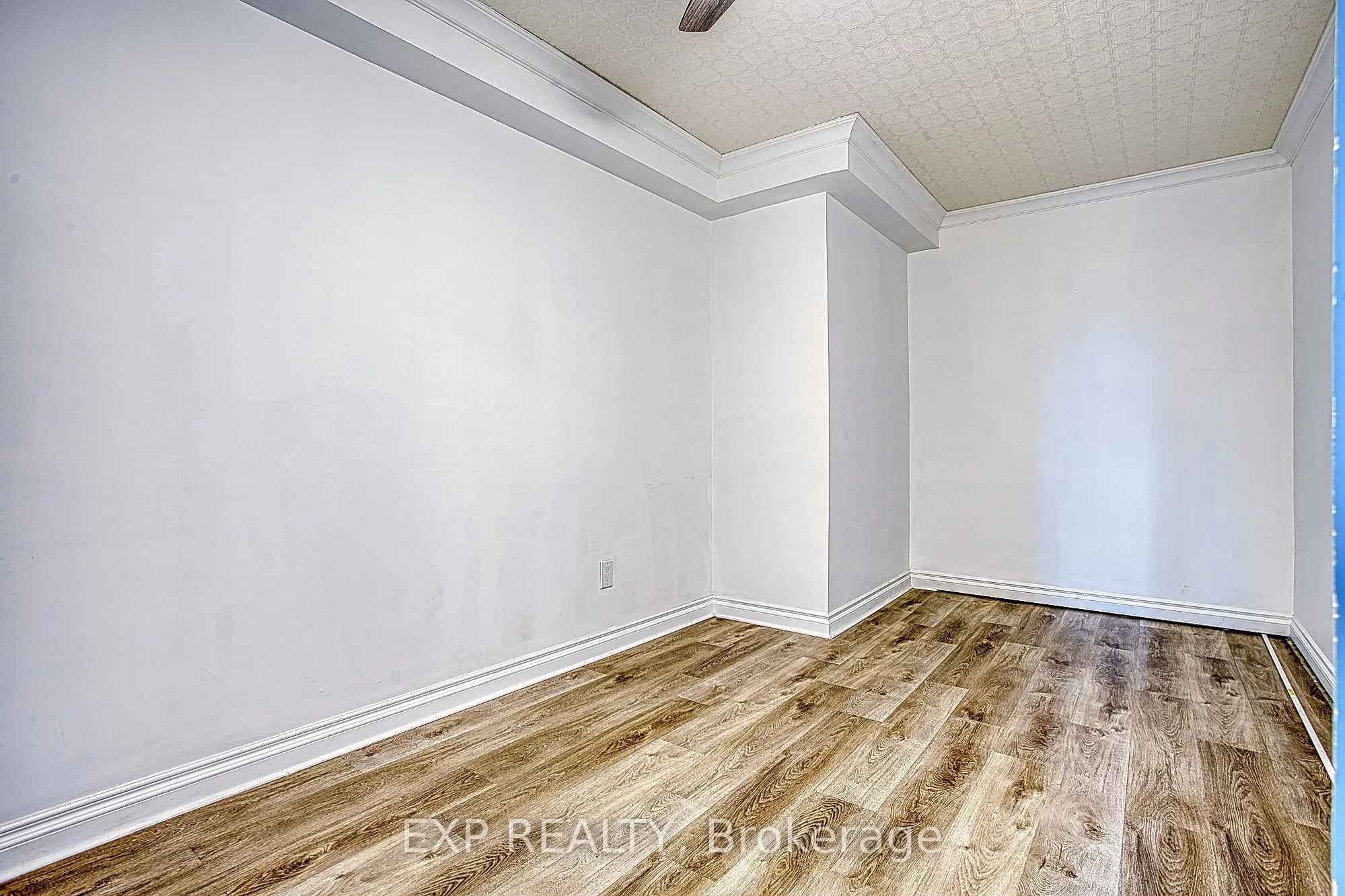 17 King Street E #502