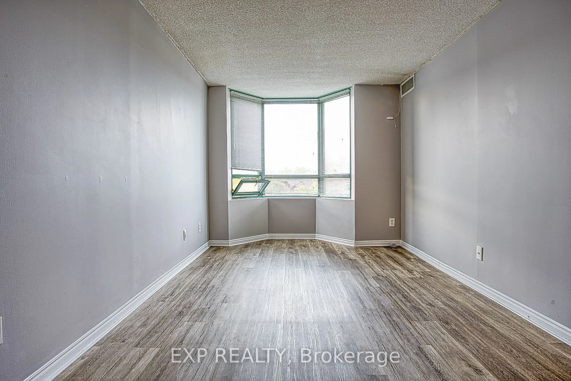 17 King Street E #502