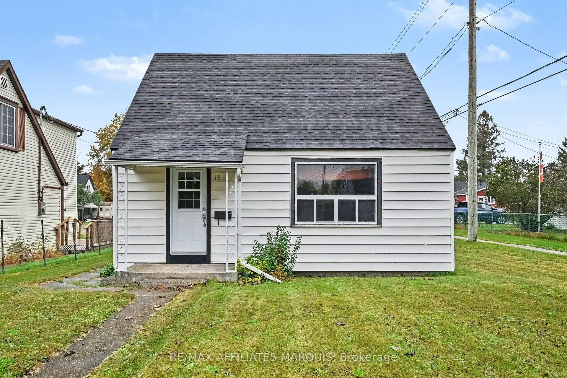 19 Churchill Crescent