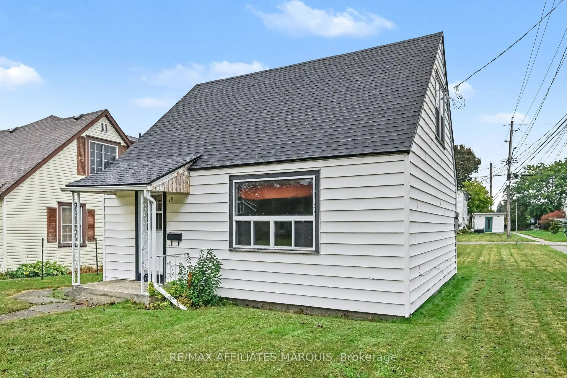19 Churchill Crescent