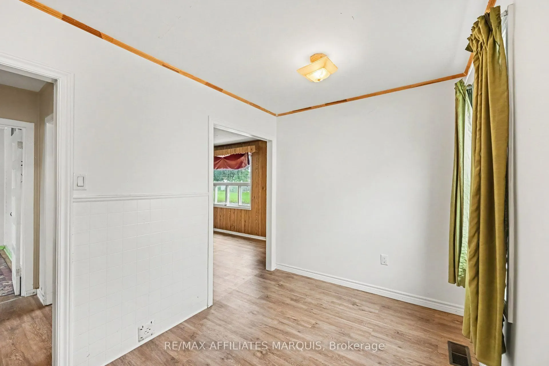 19 Churchill Crescent