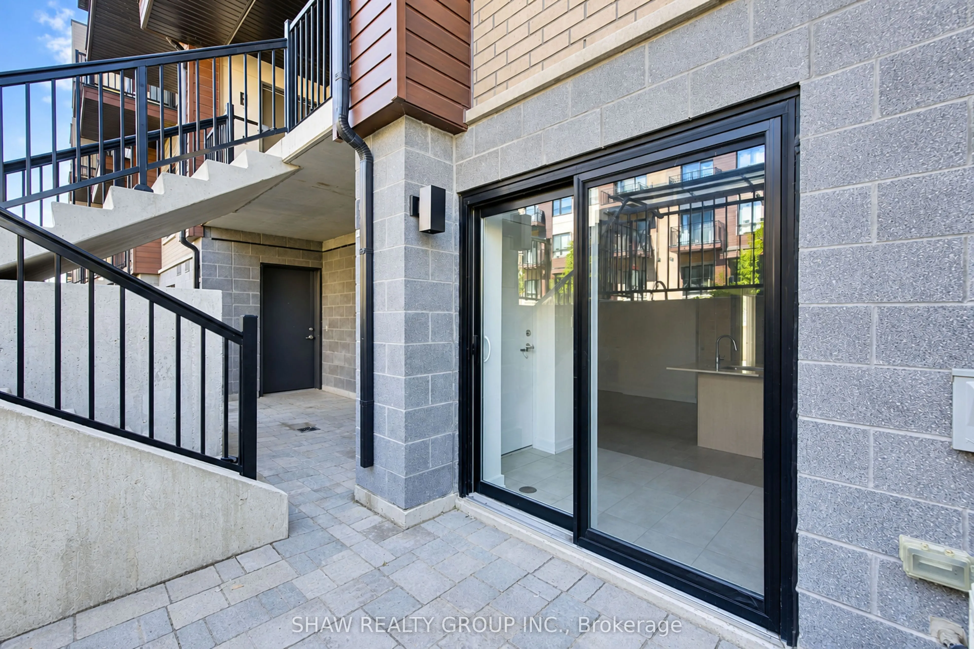 10 Palace Street #D16