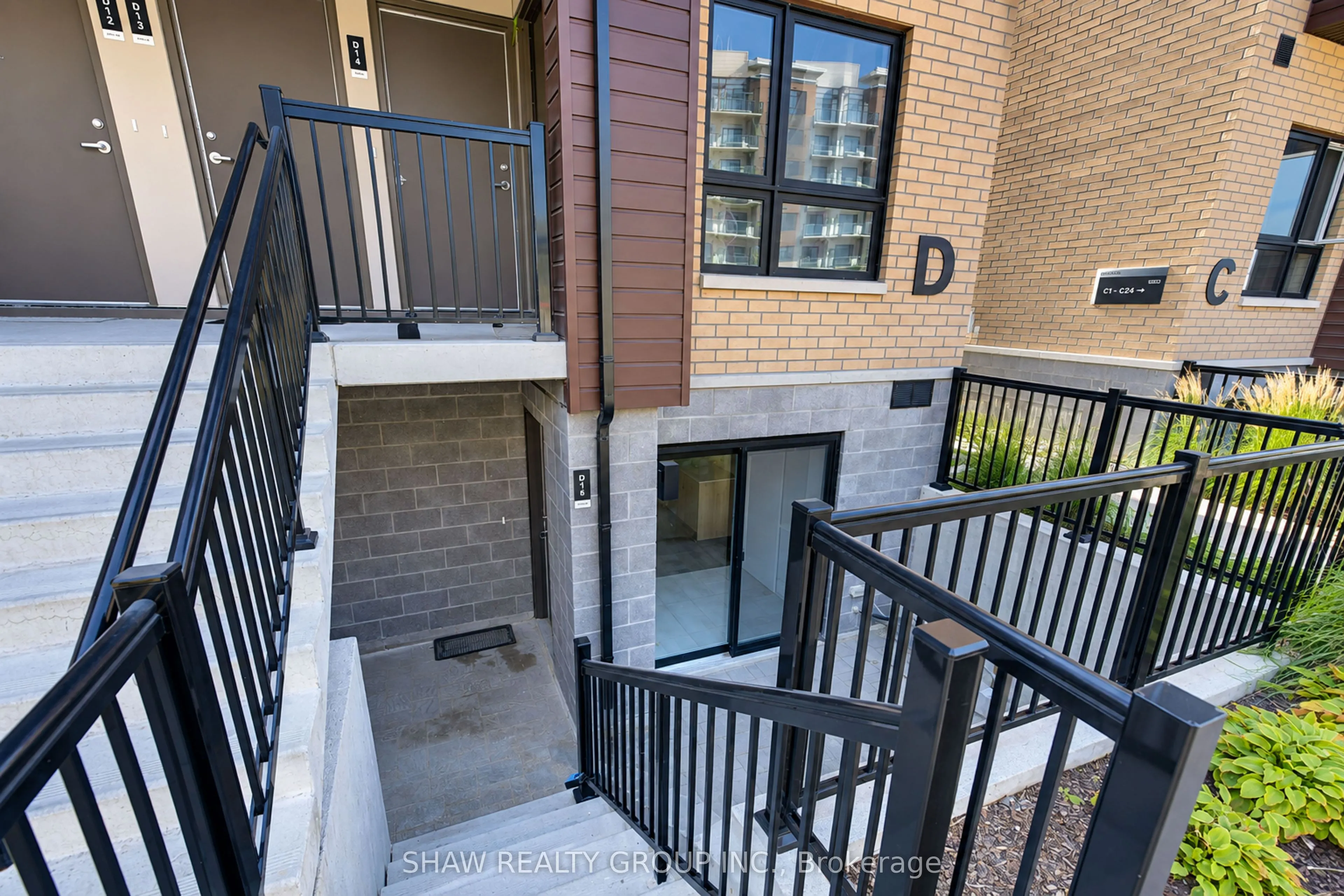 10 Palace Street #D16
