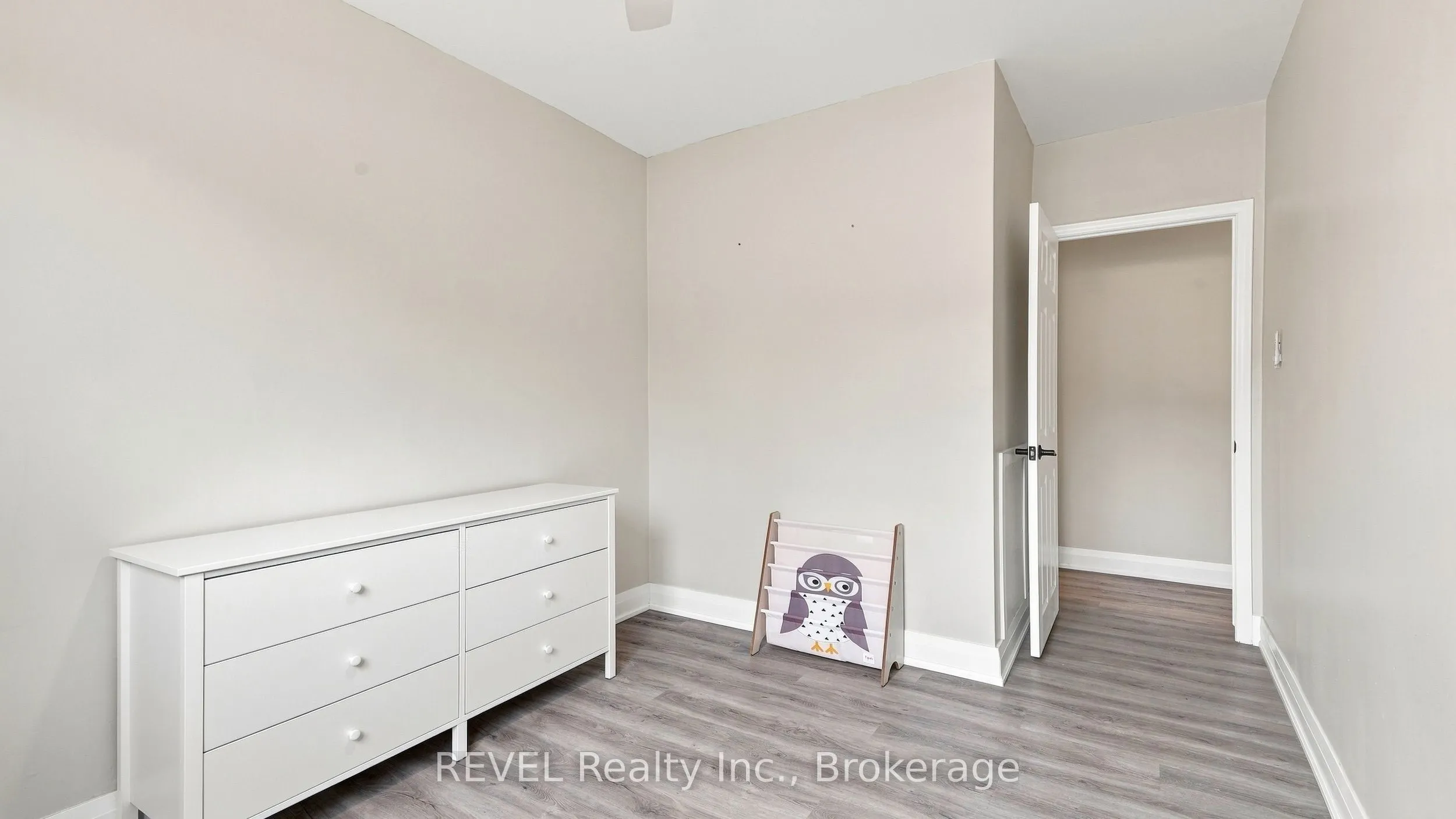 450 Carlton Street #3
