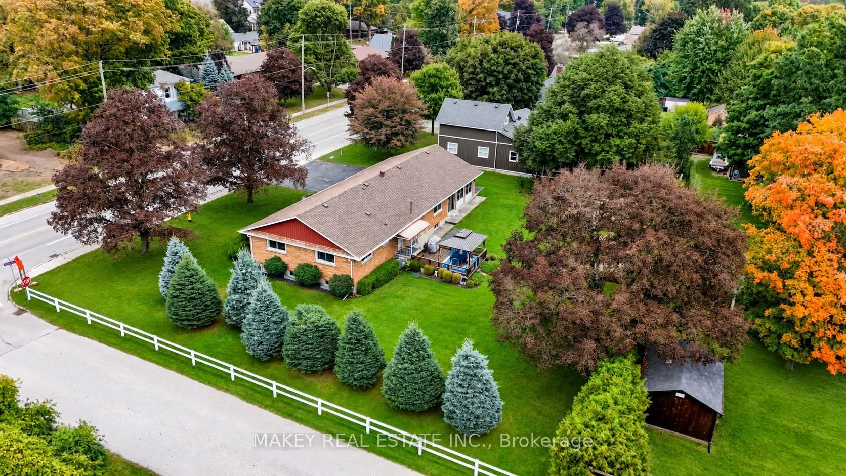 297 Main Street W