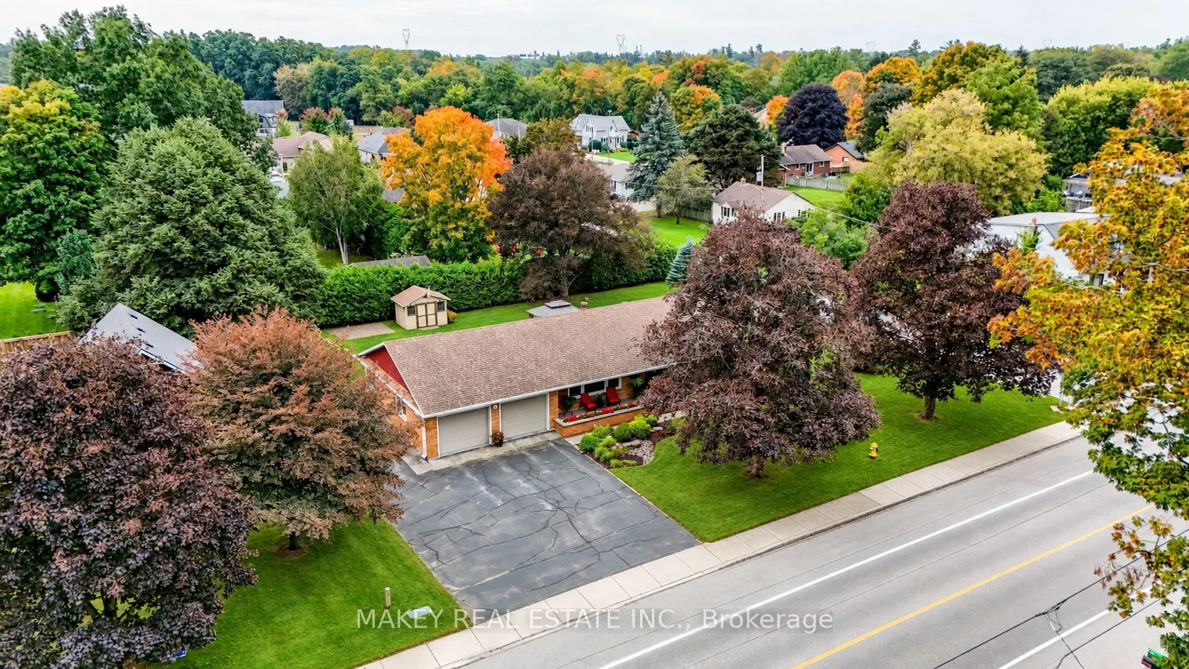 297 Main Street W