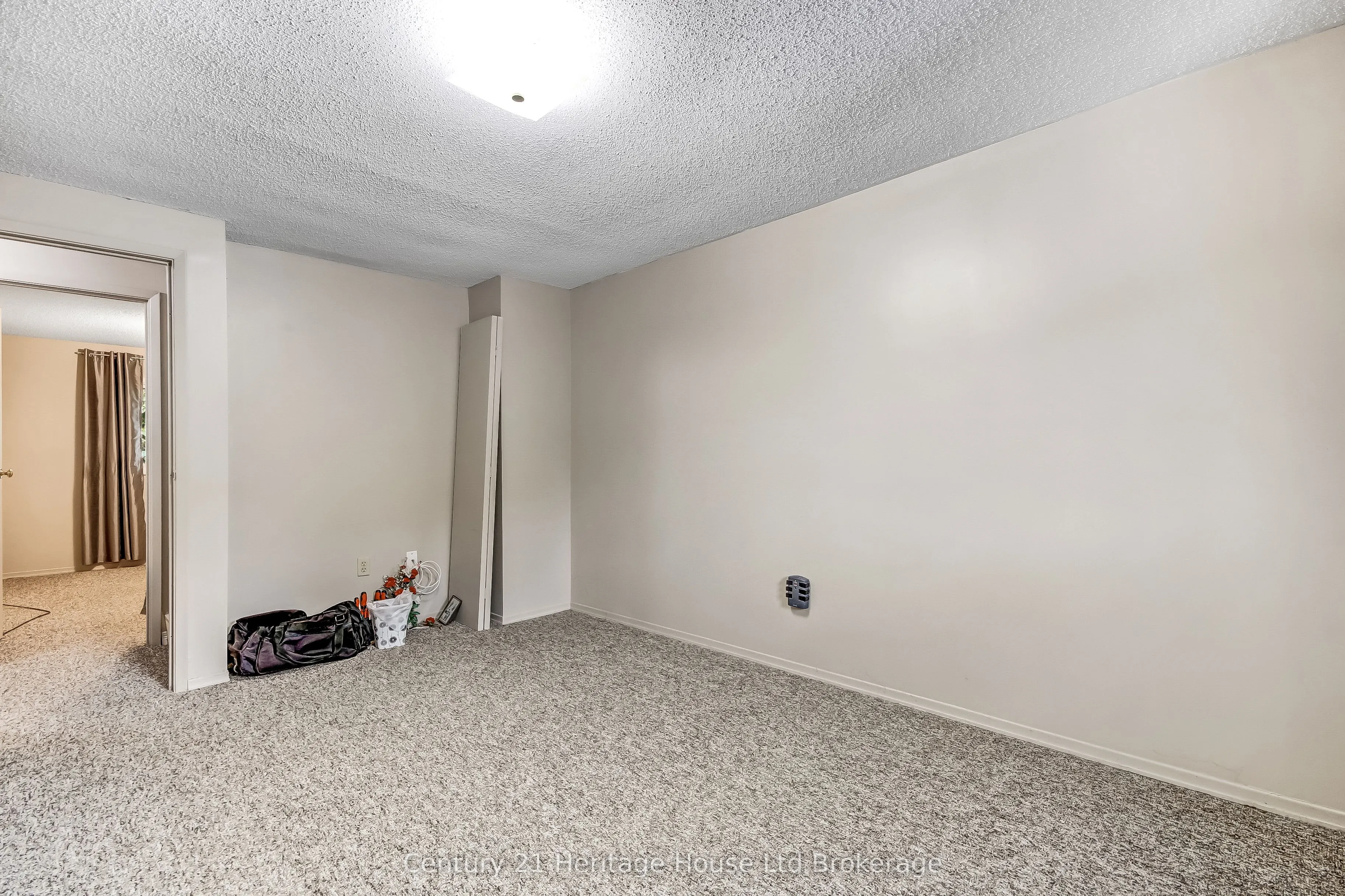 455 Springbank Avenue N #37