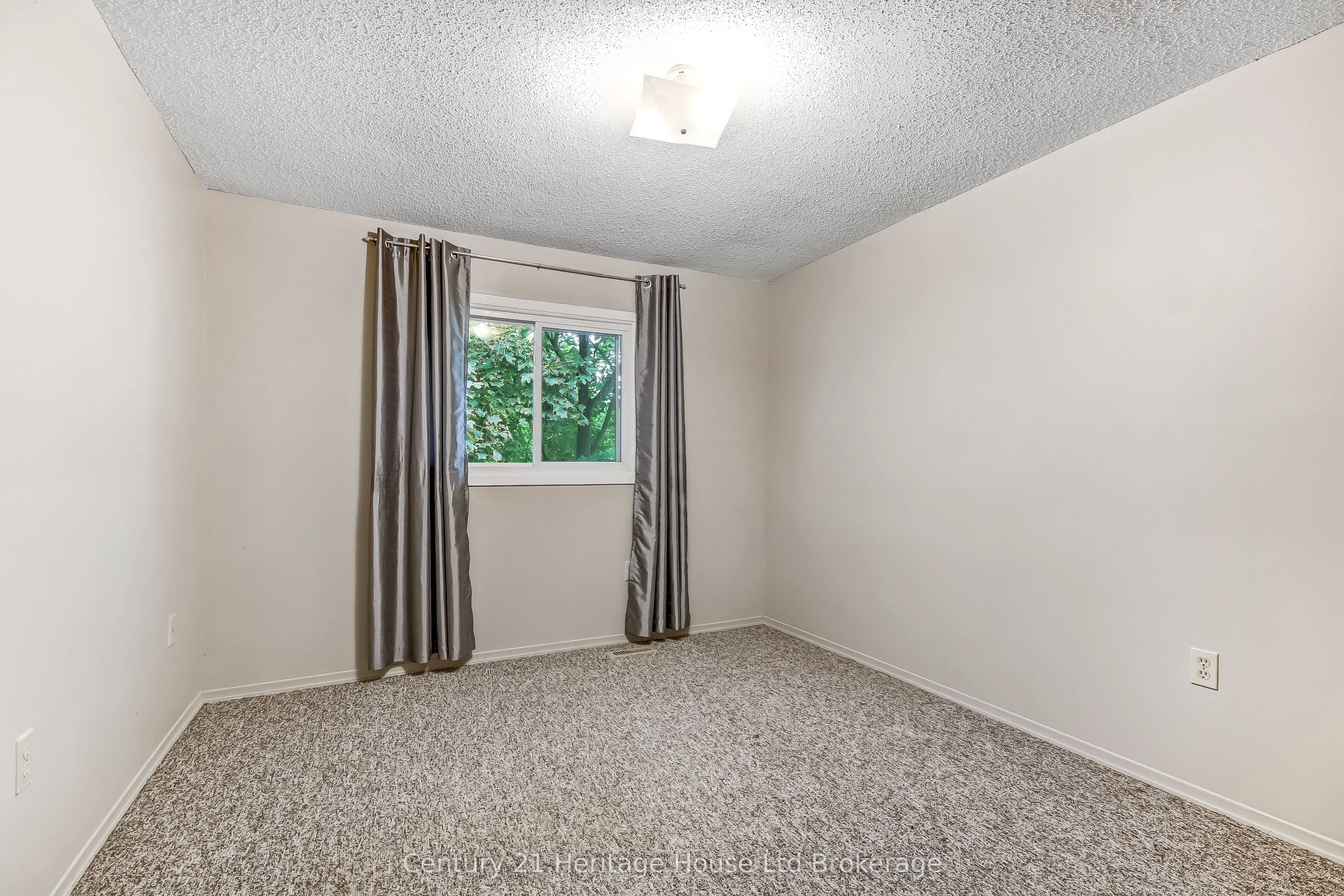 455 Springbank Avenue N #37