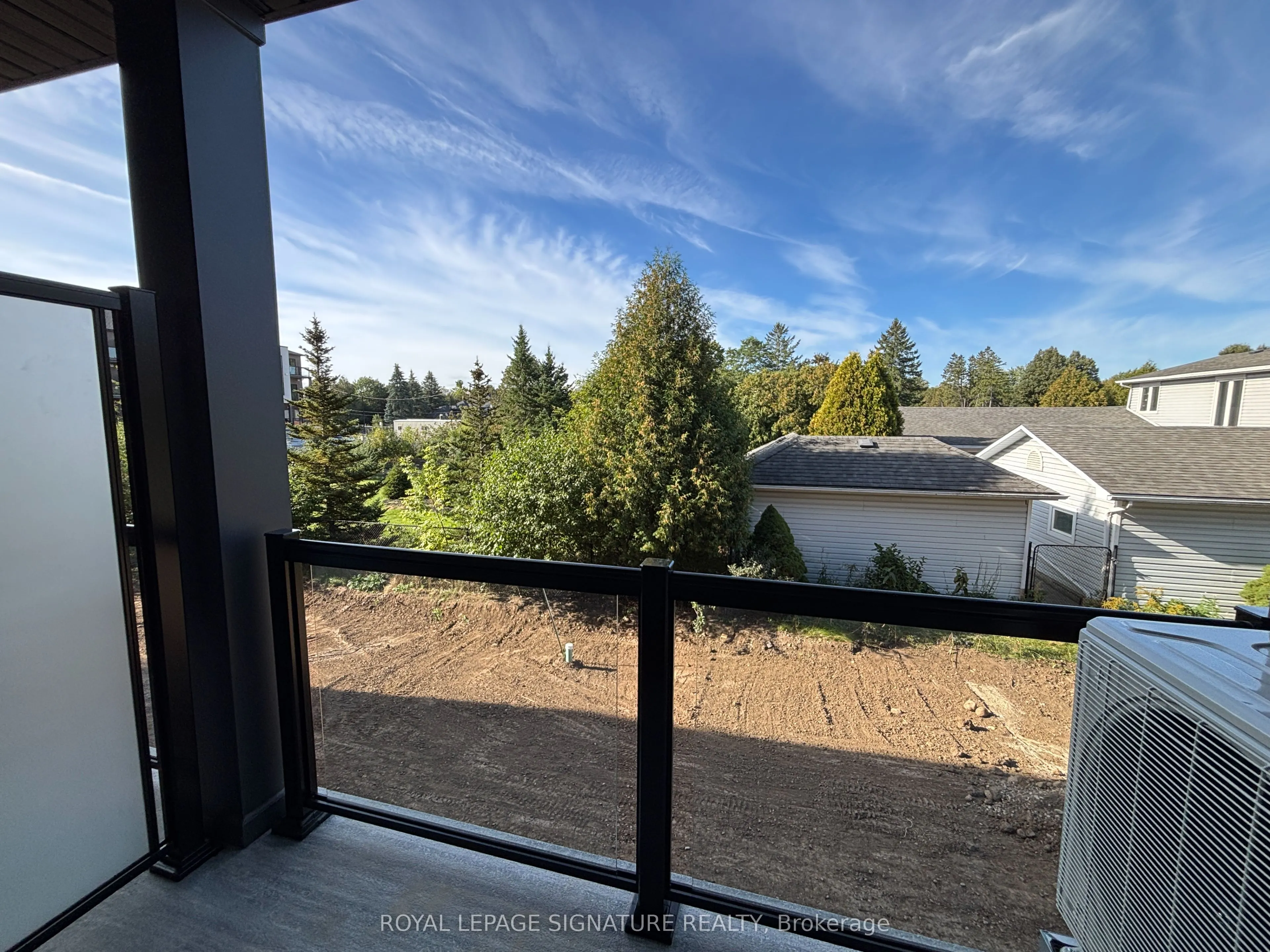 42 Lowes Road W #16