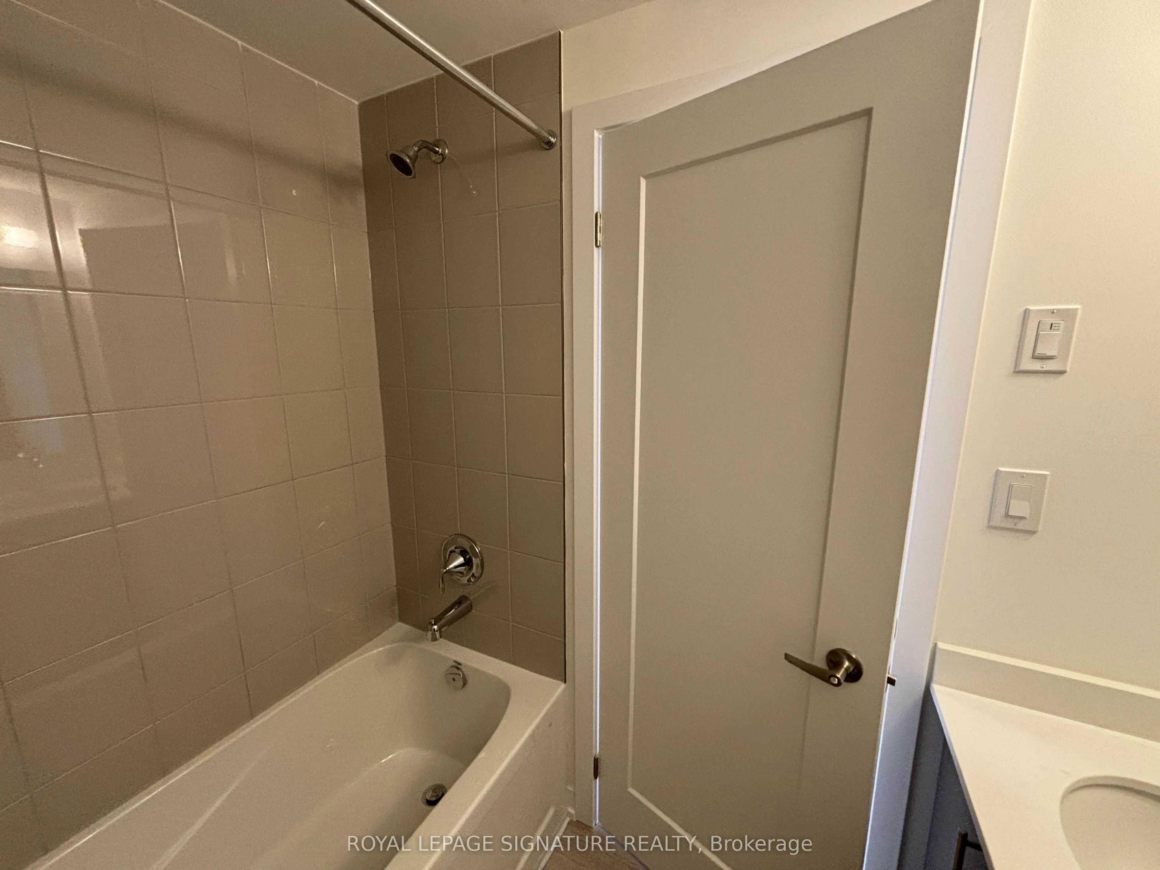 42 Lowes Road W #16