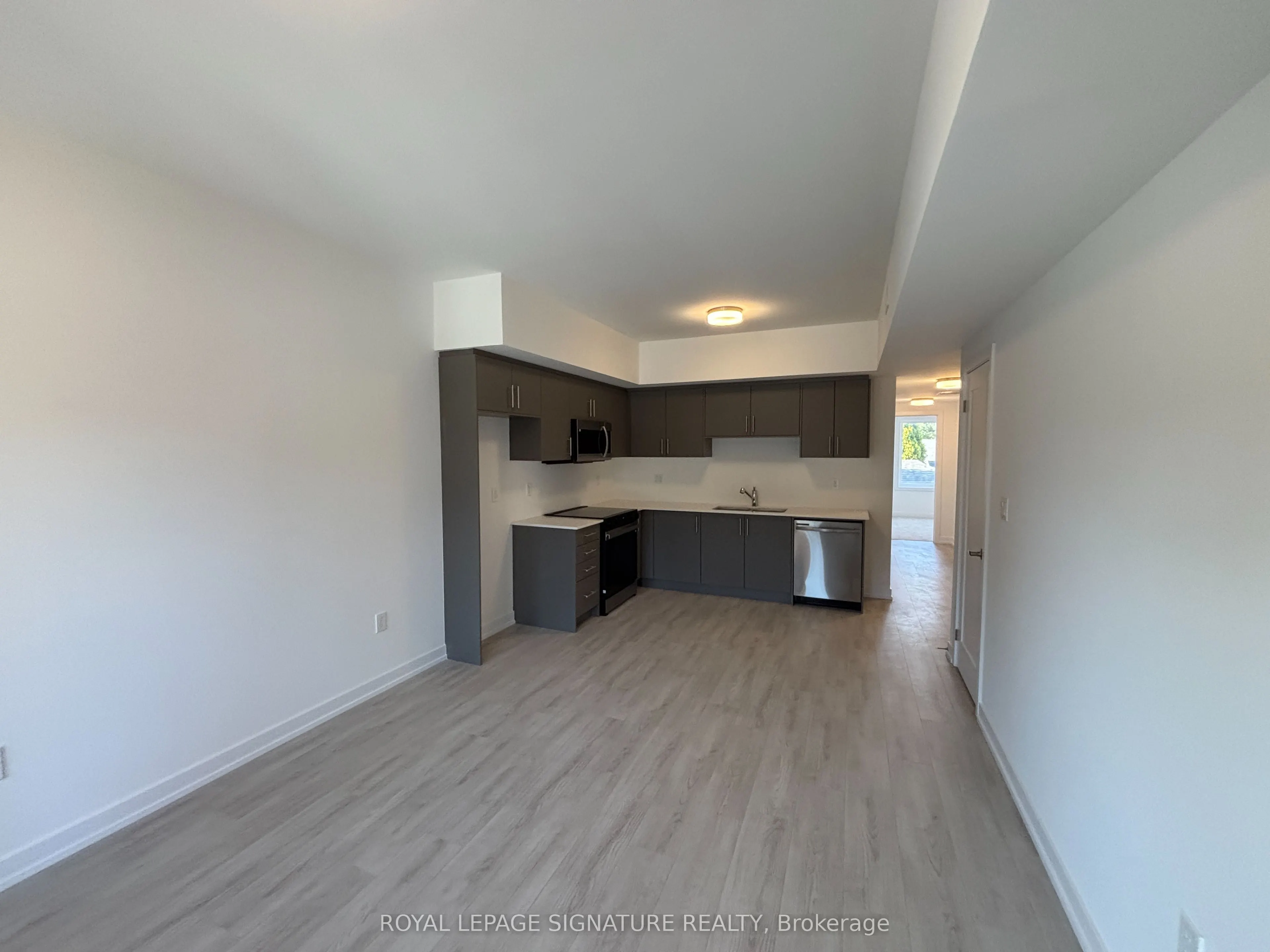 42 Lowes Road W #16