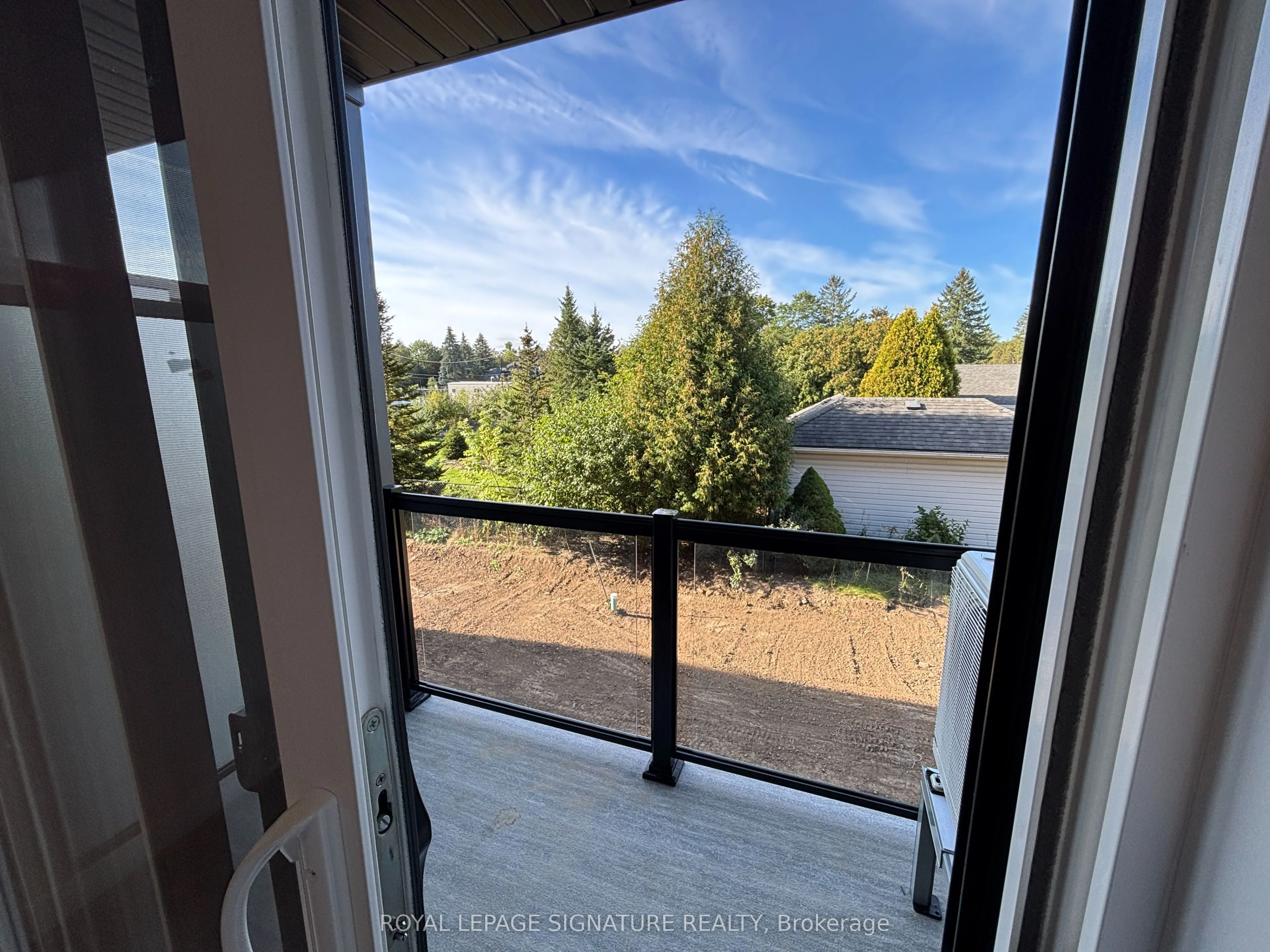 42 Lowes Road W #16