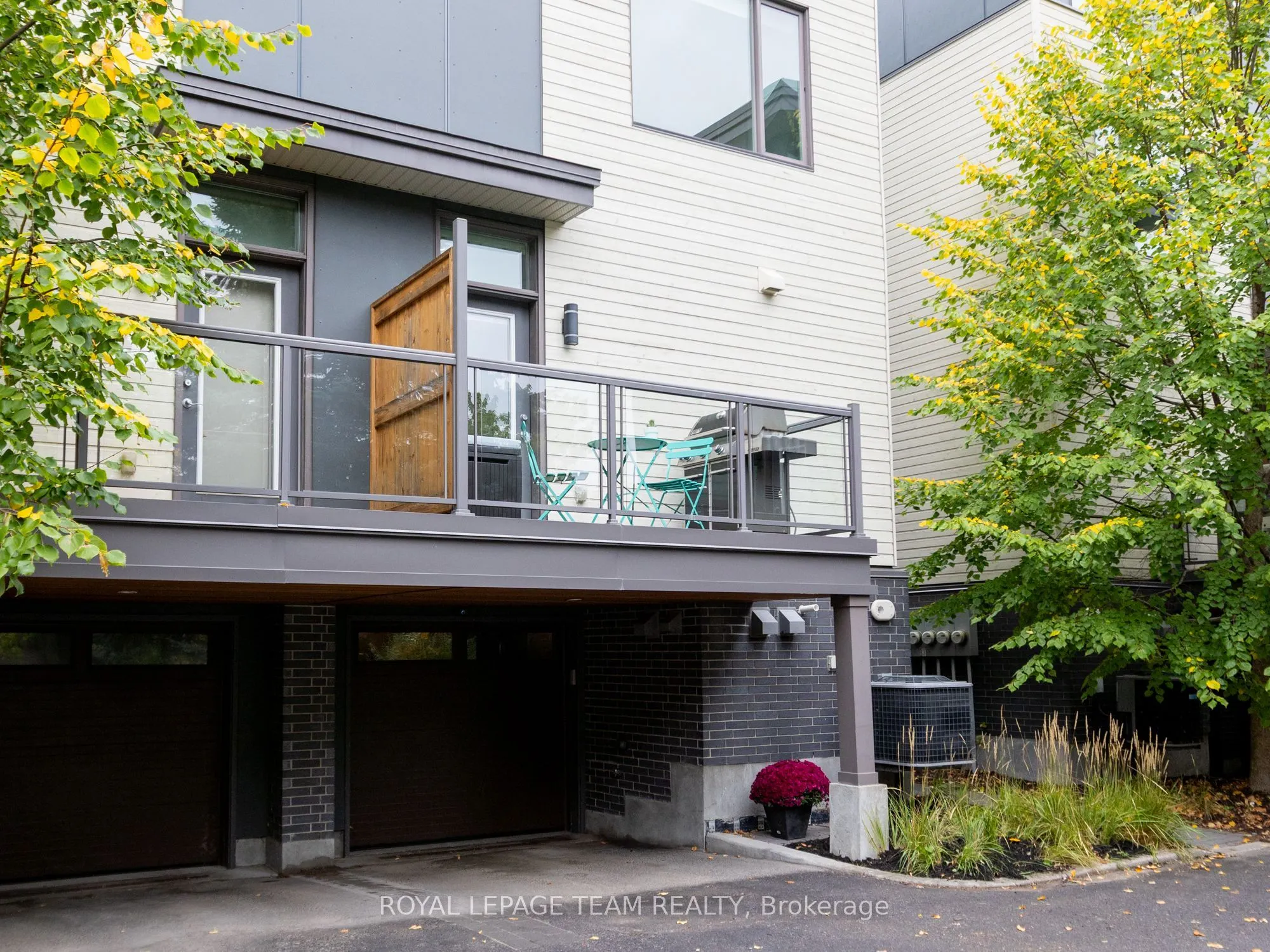 110 Greenfield Avenue