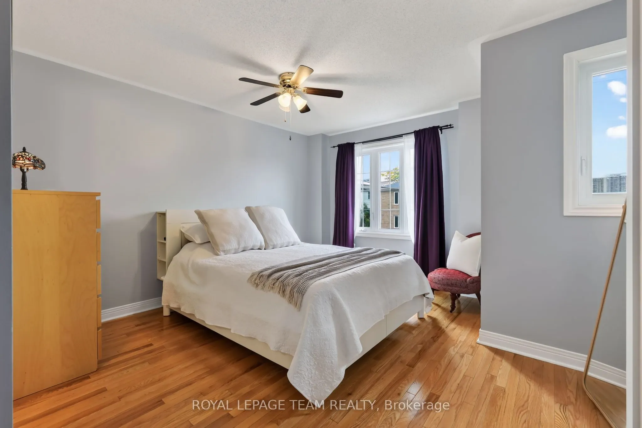 13 Robinson Avenue #11