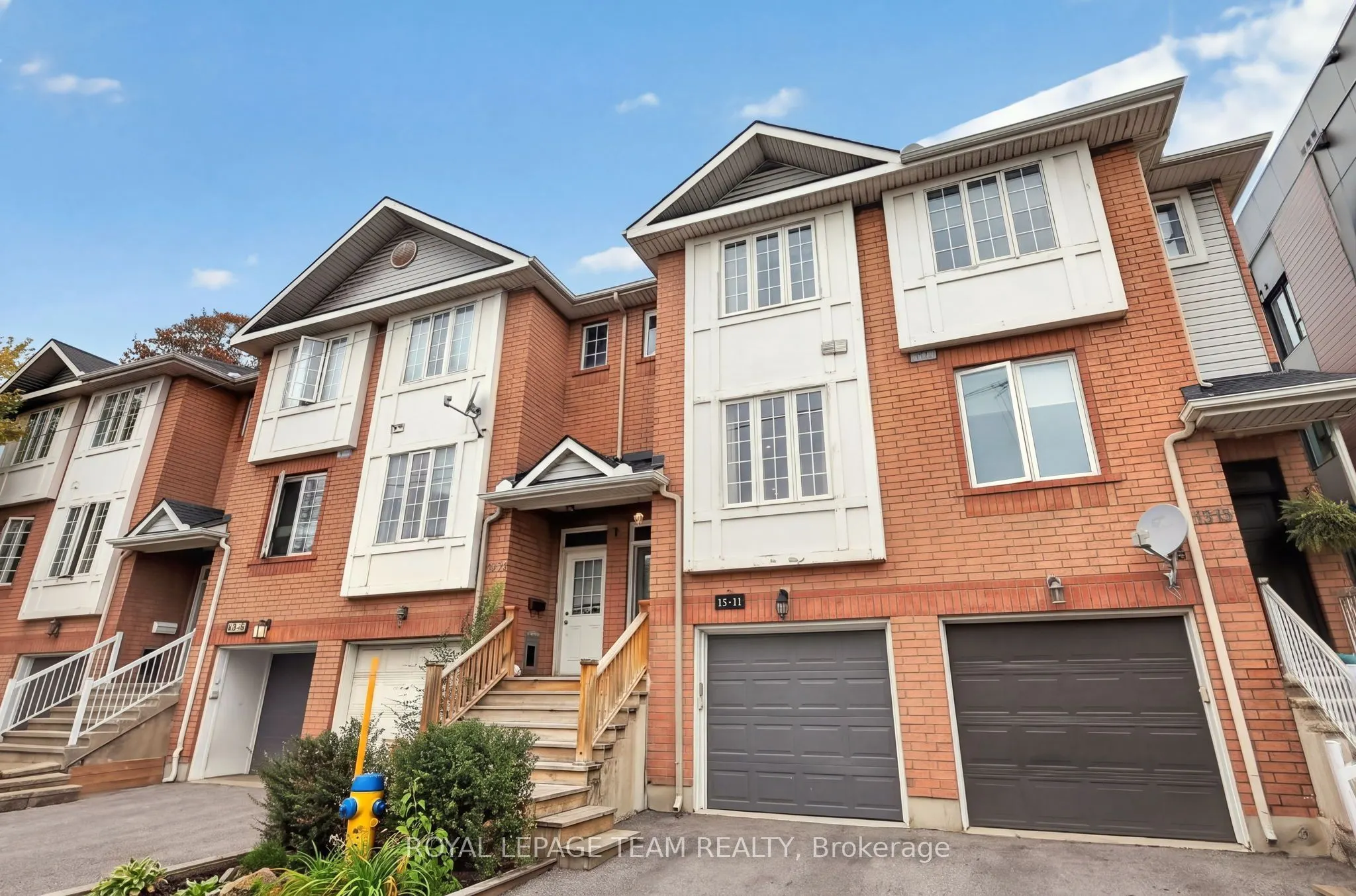 13 Robinson Avenue #11