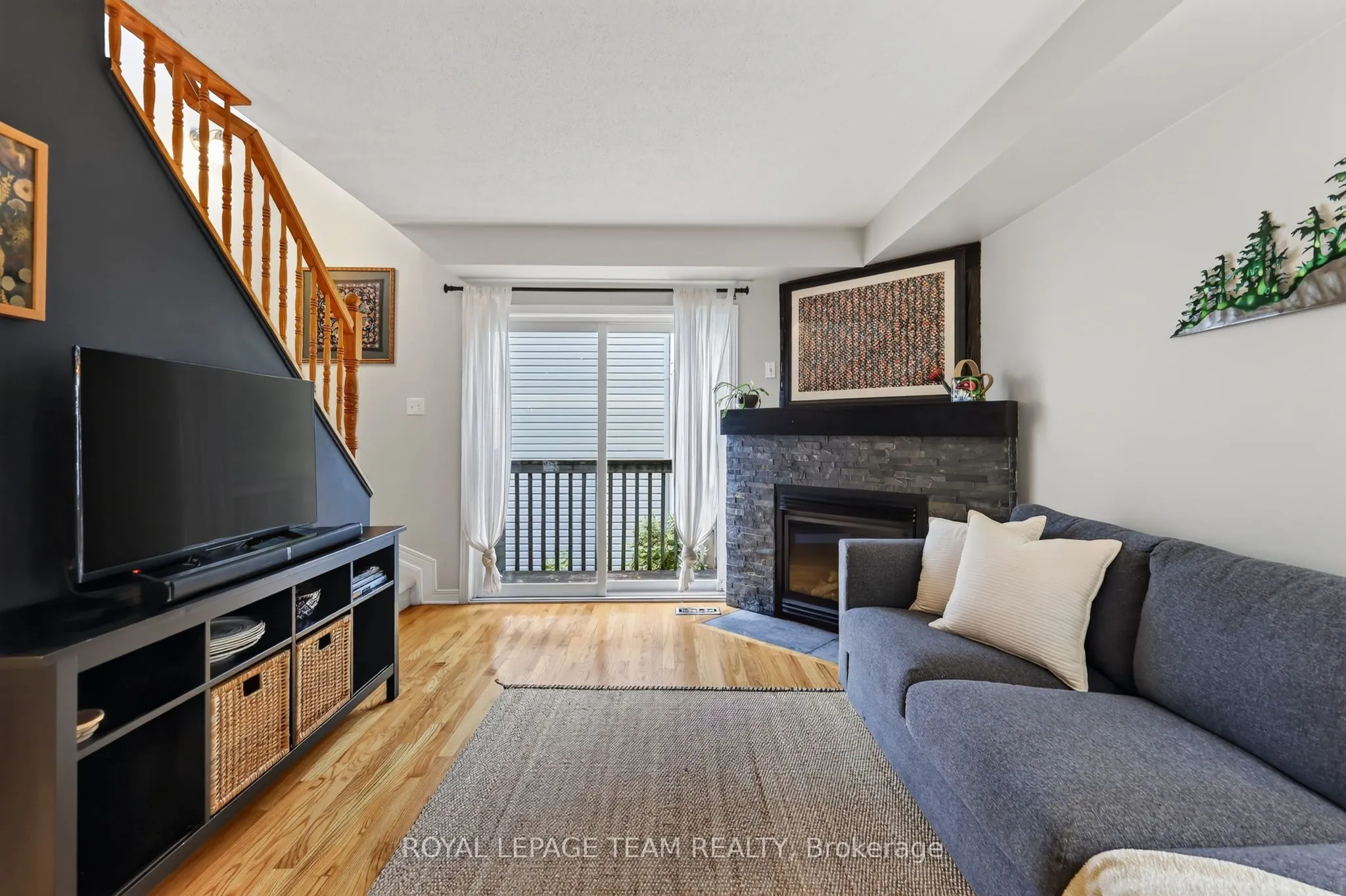 13 Robinson Avenue #11