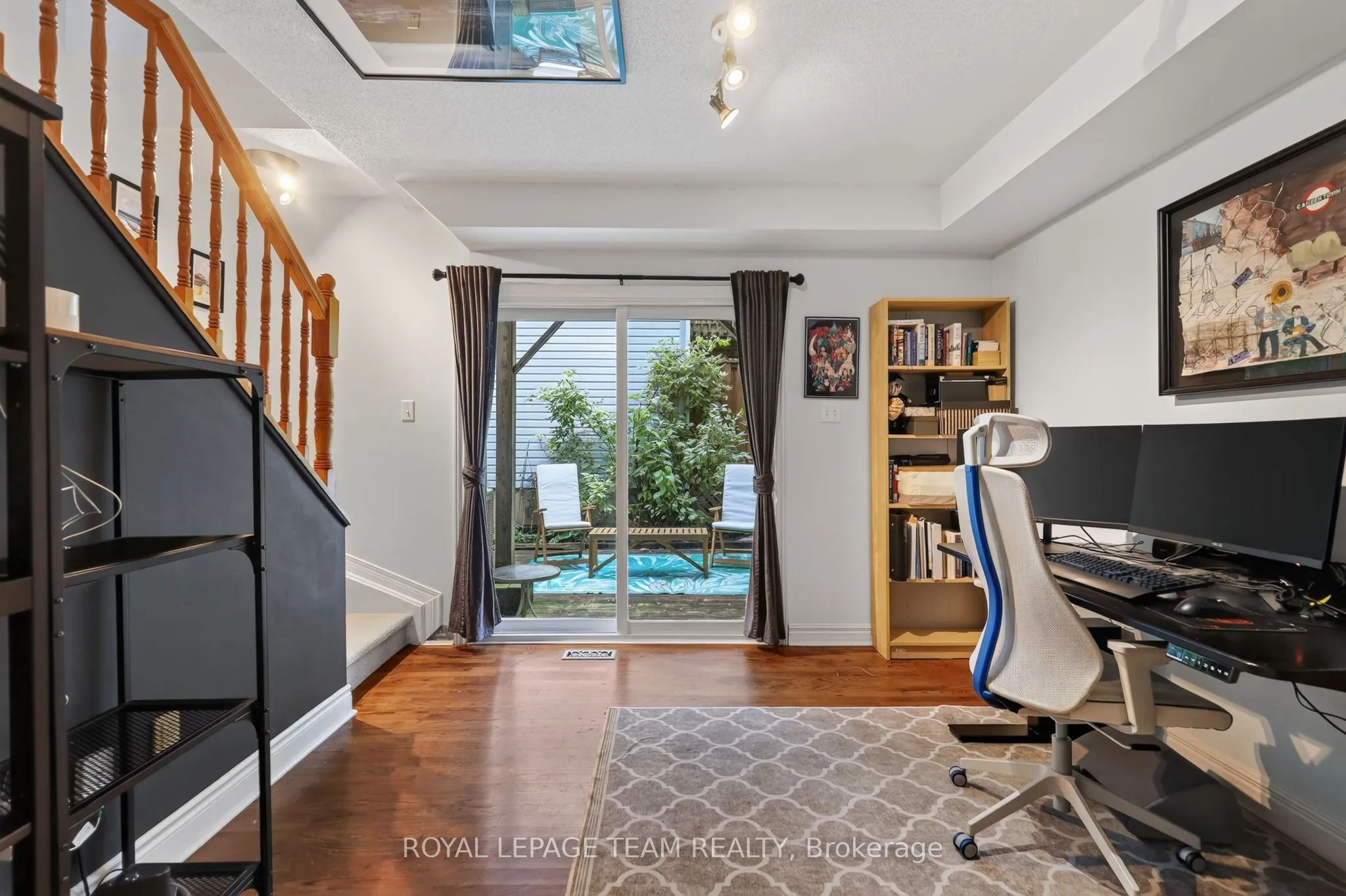 13 Robinson Avenue #11