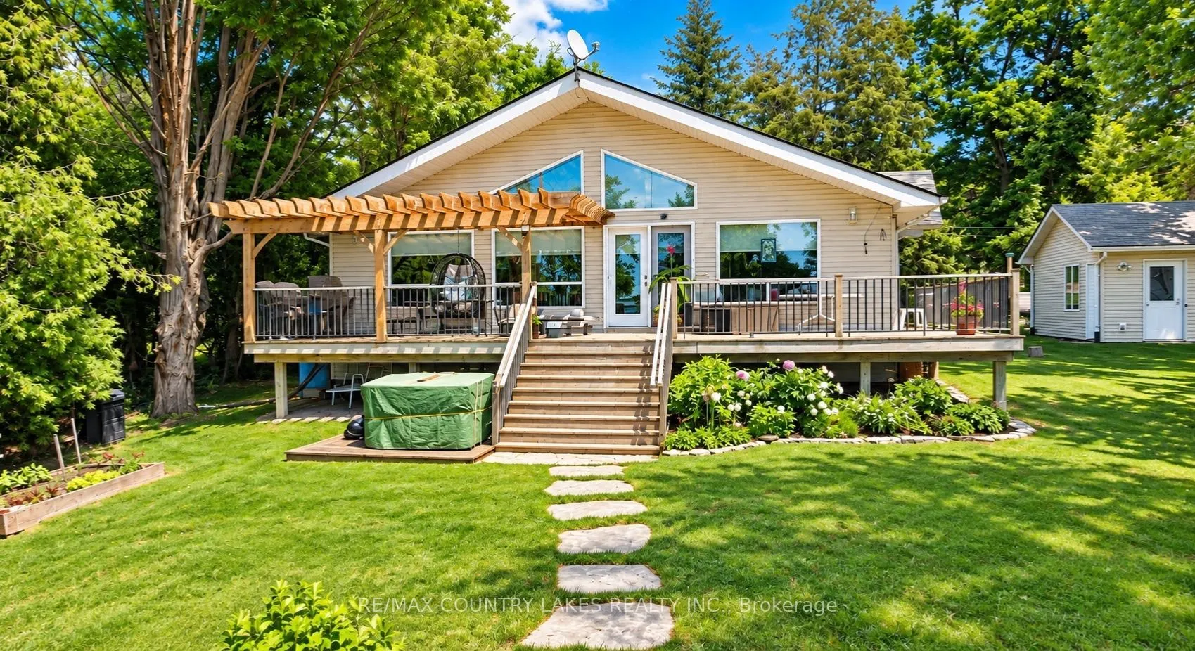 27 Hillcrest Avenue