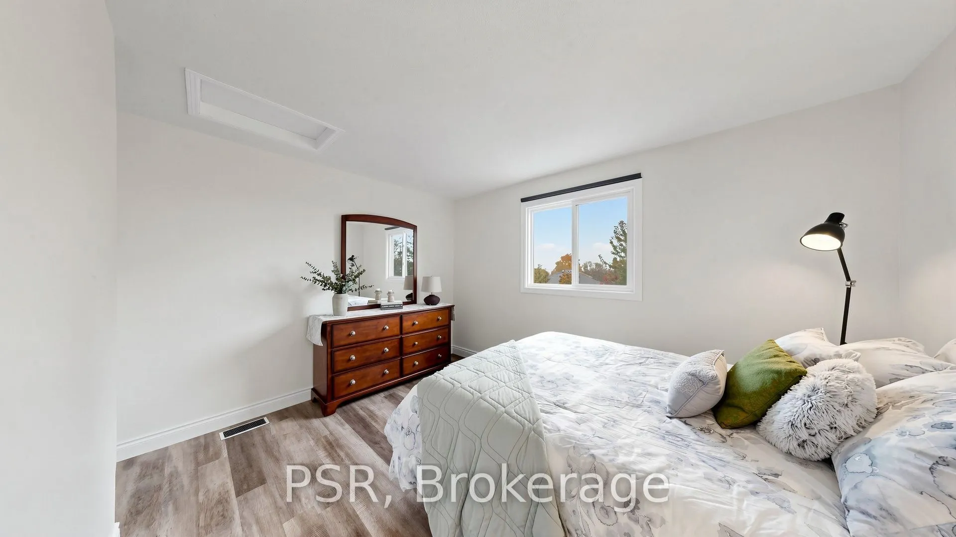 1528 Wildlark Drive