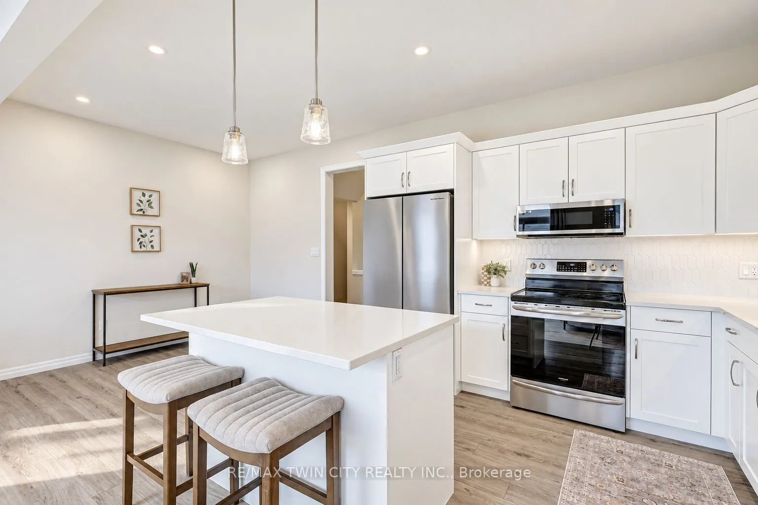 224 Renaissance Drive