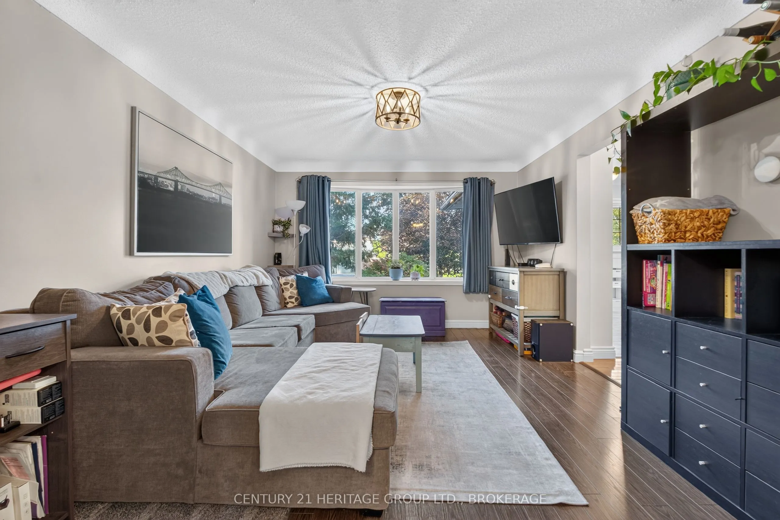 911 Auden Park Drive
