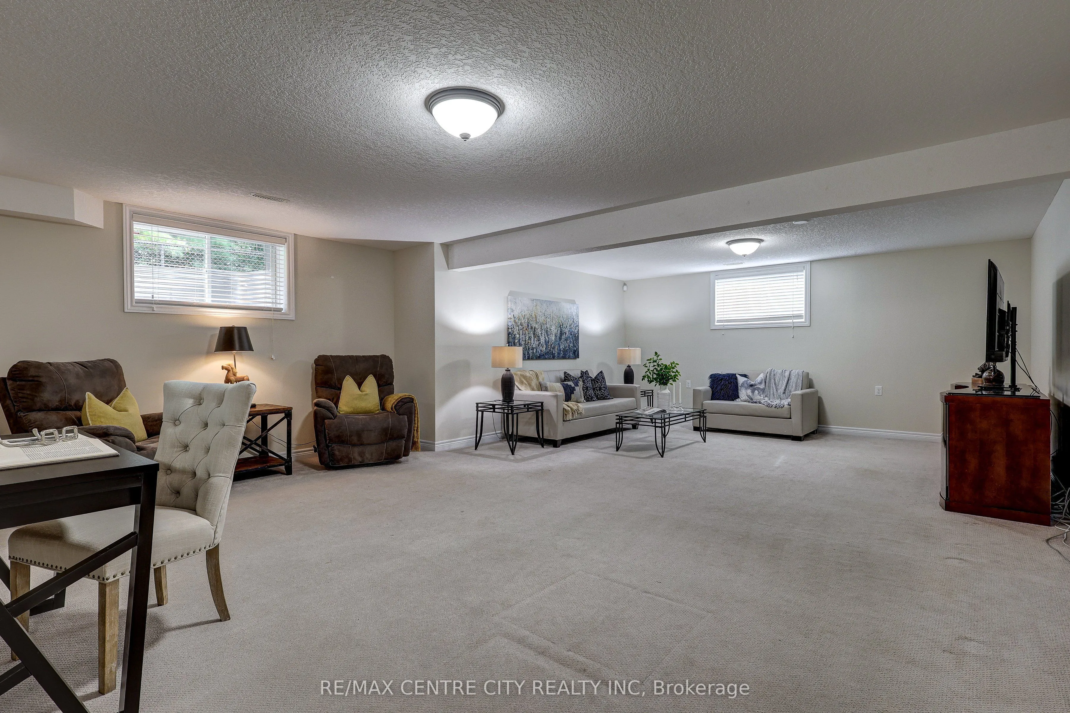 39 Hickory Lane
