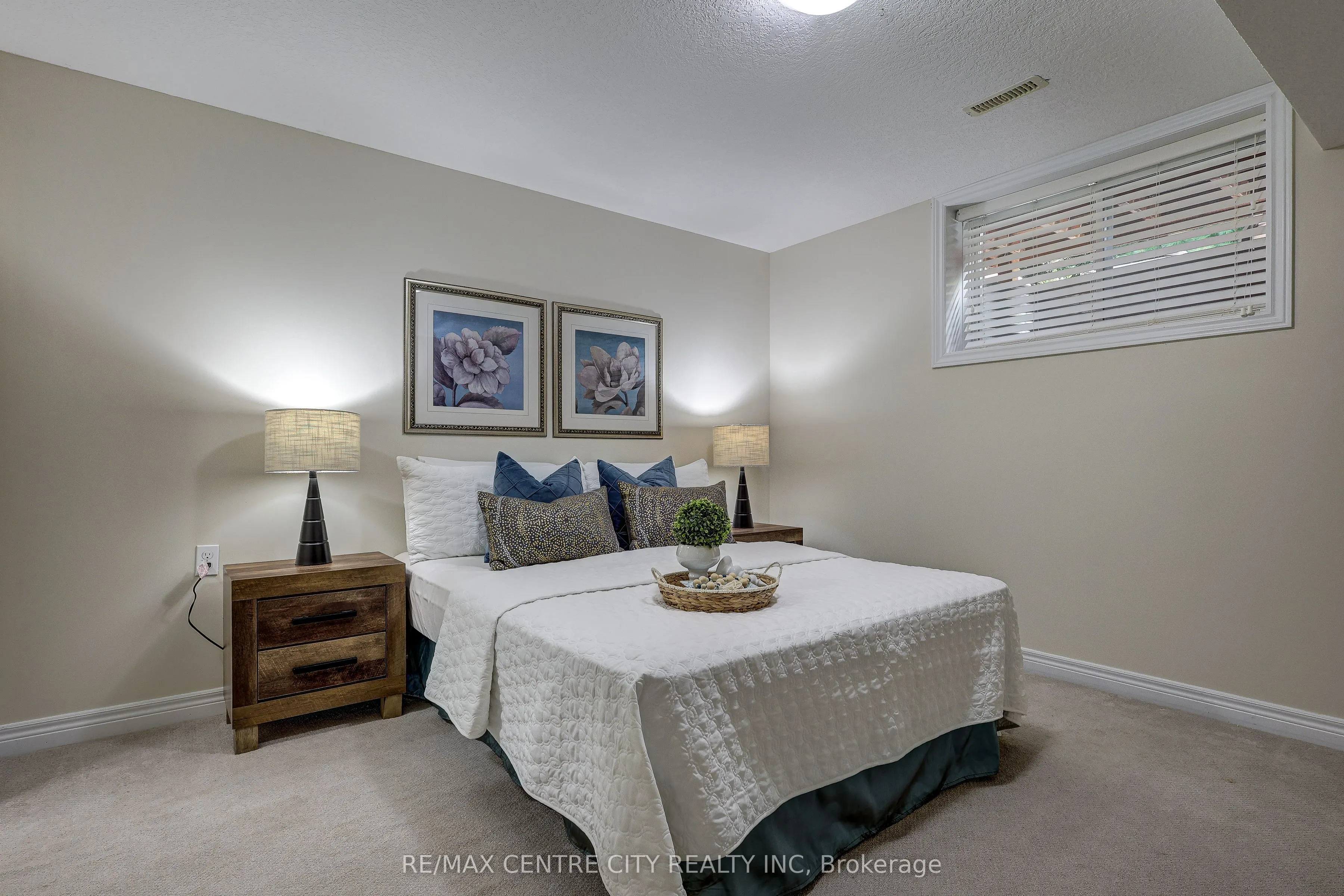 39 Hickory Lane