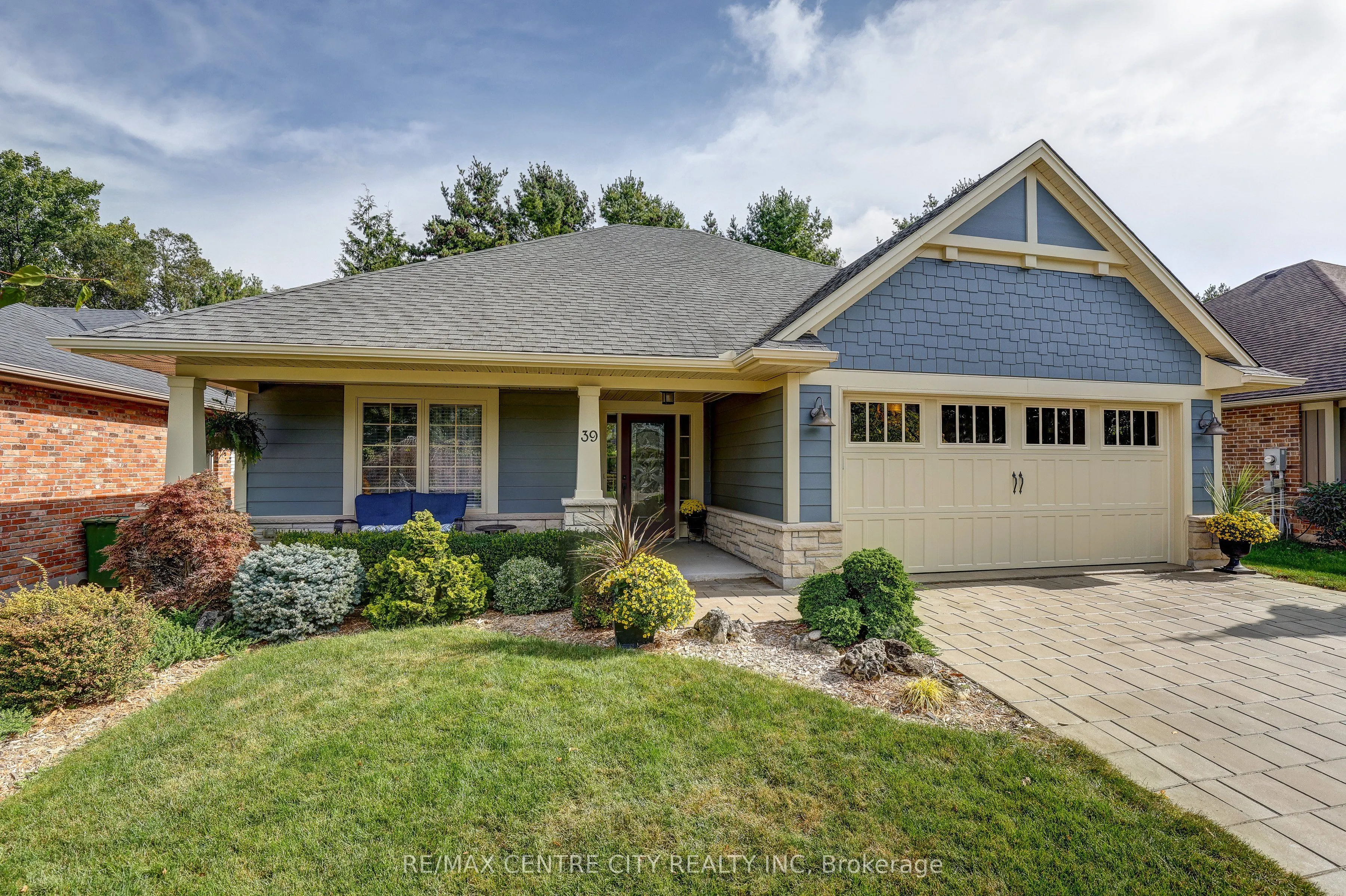 39 Hickory Lane