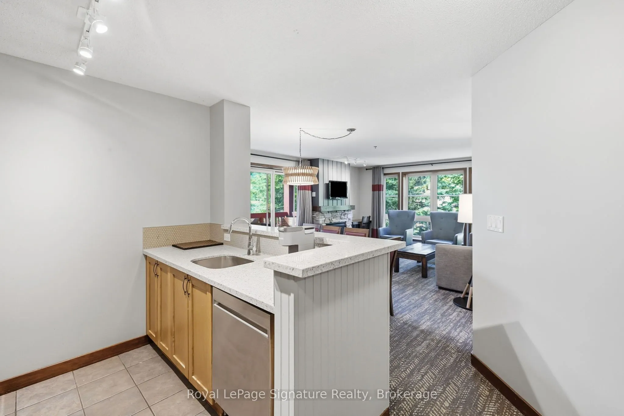 152 Jozo Weider Boulevard #201