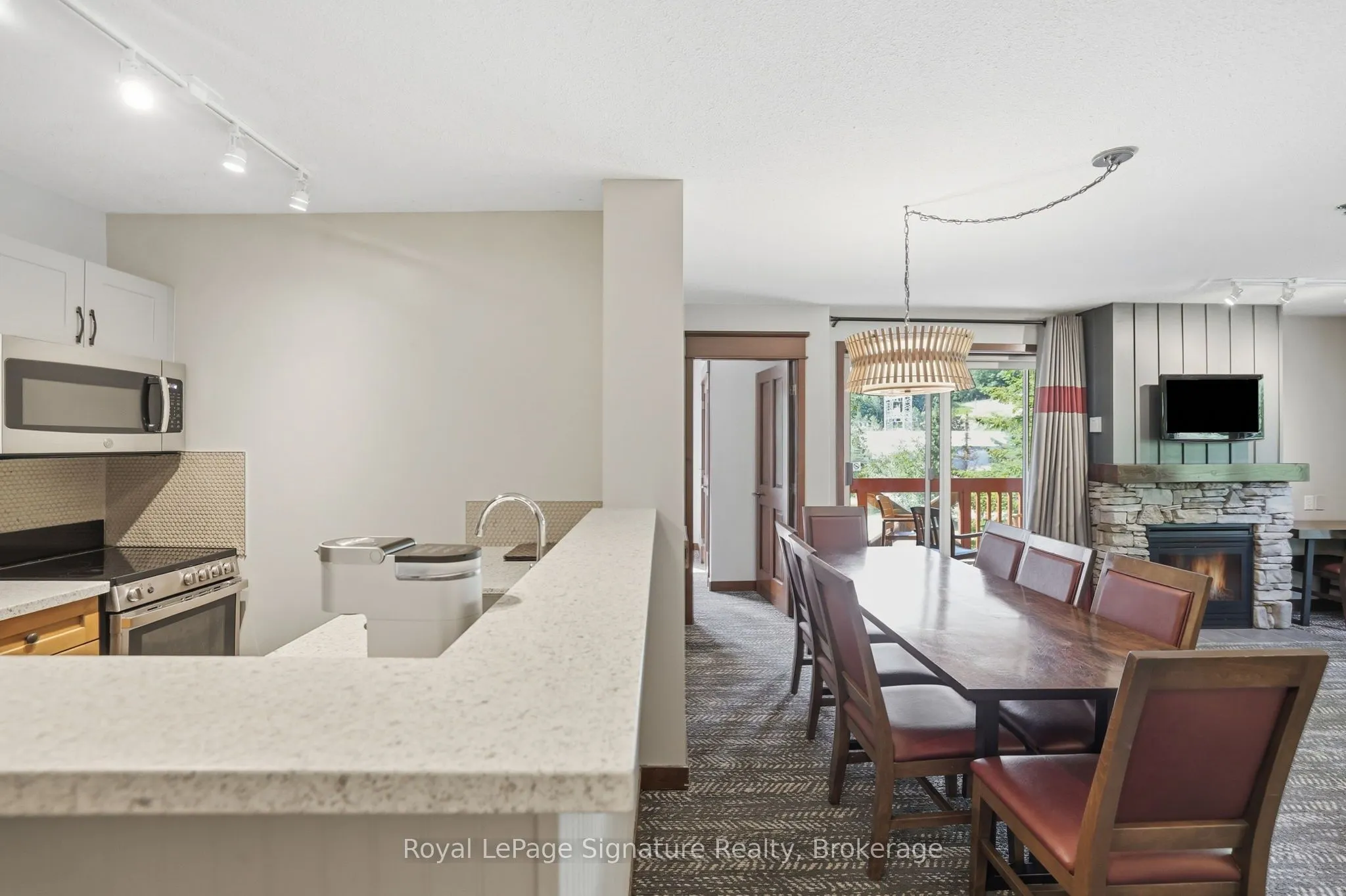 152 Jozo Weider Boulevard #201