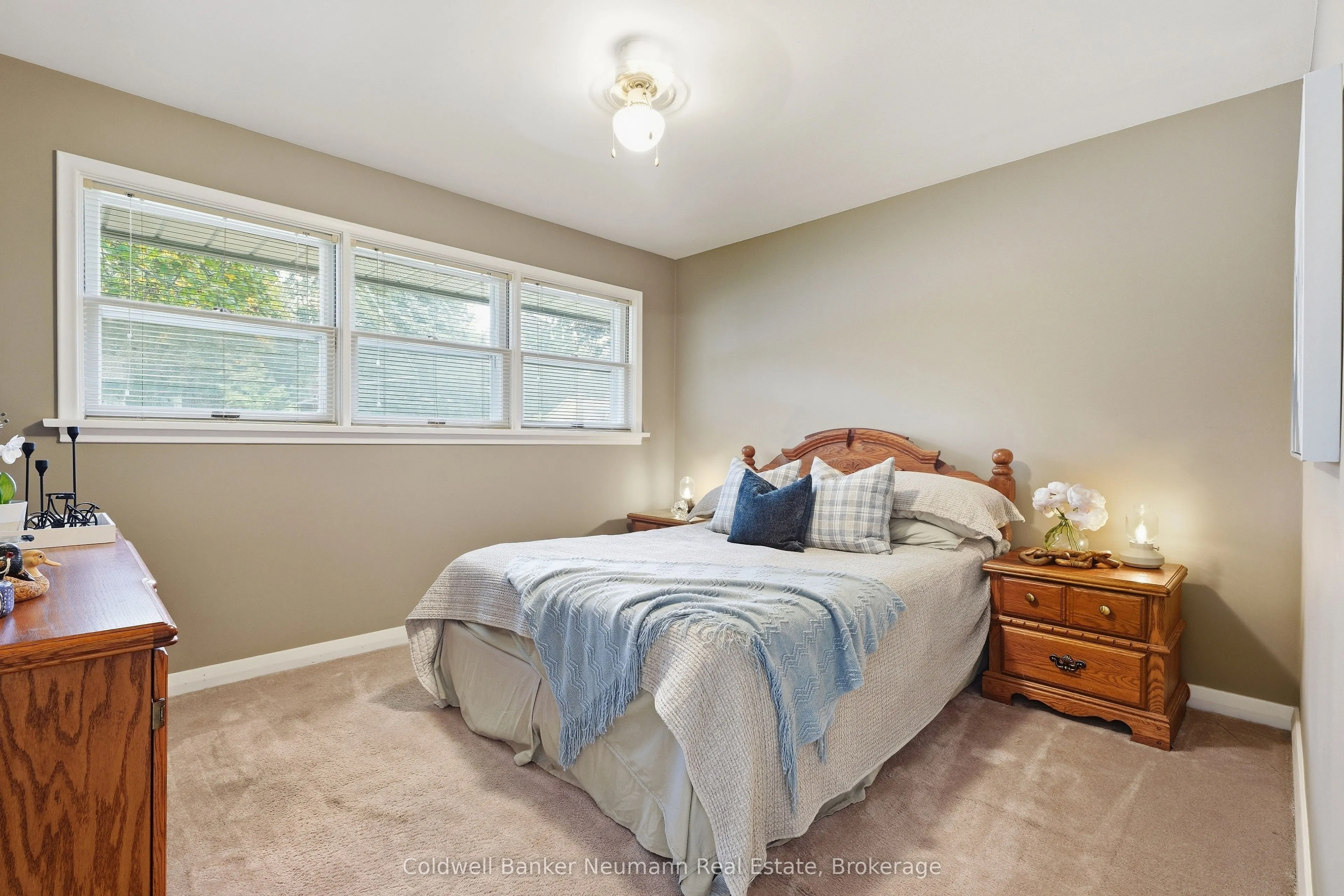 82 Knightswood Boulevard
