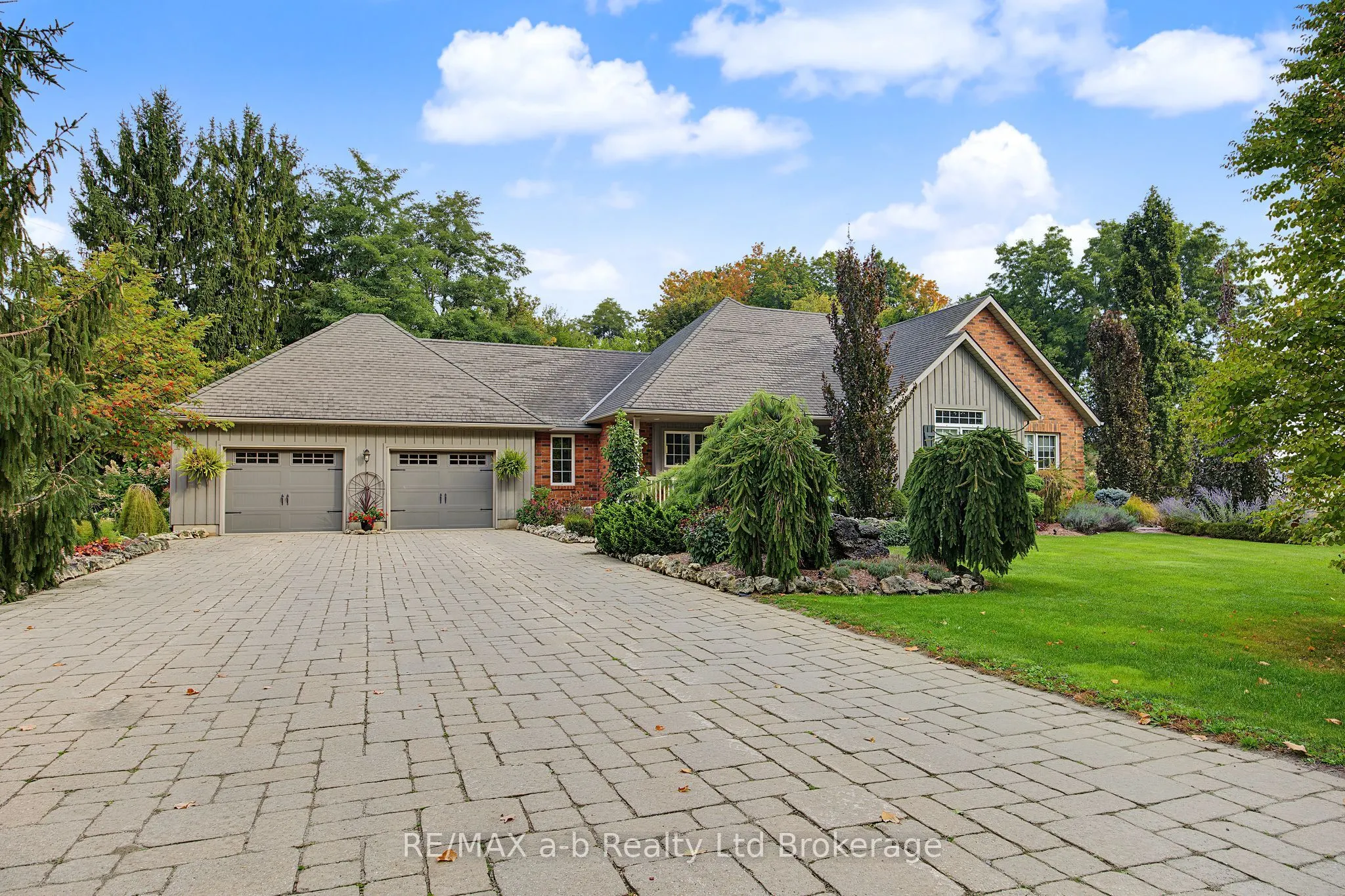 386087 Second Road