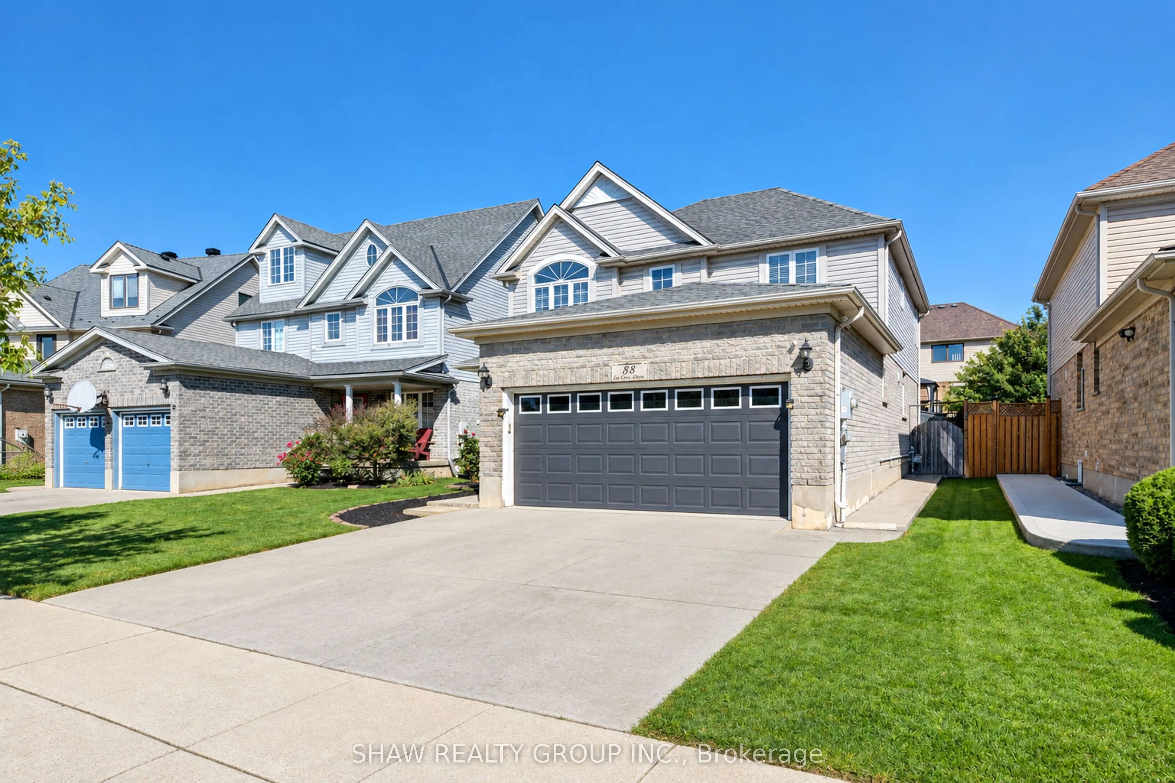 88 Decaro Crescent