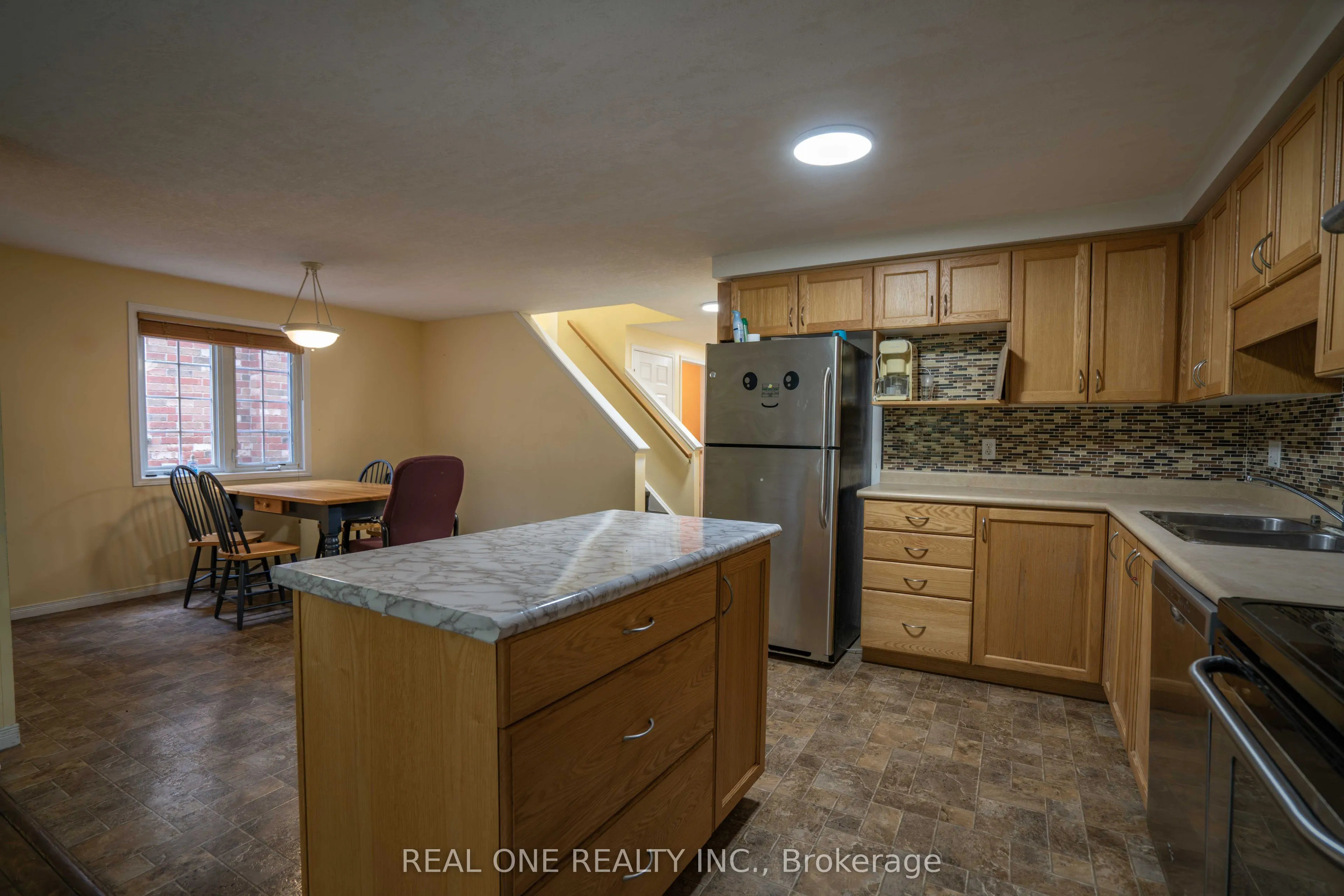971 Creekside Drive