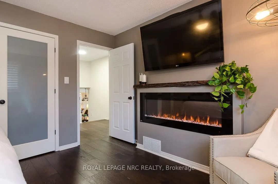 7979 Oakridge Drive