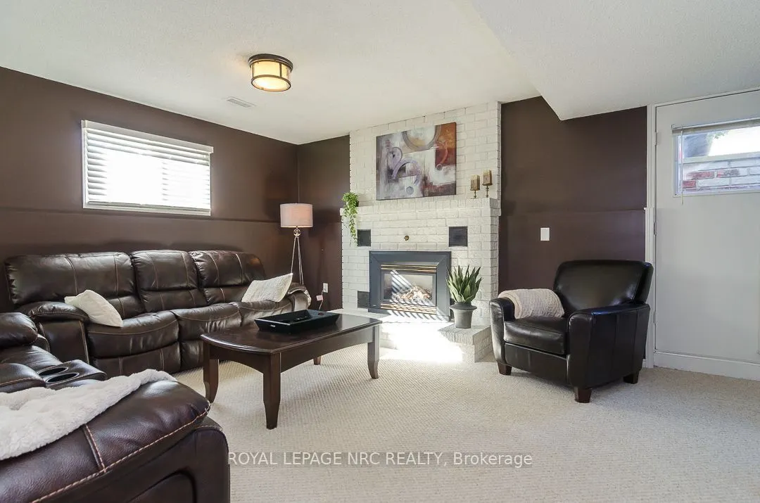 7979 Oakridge Drive