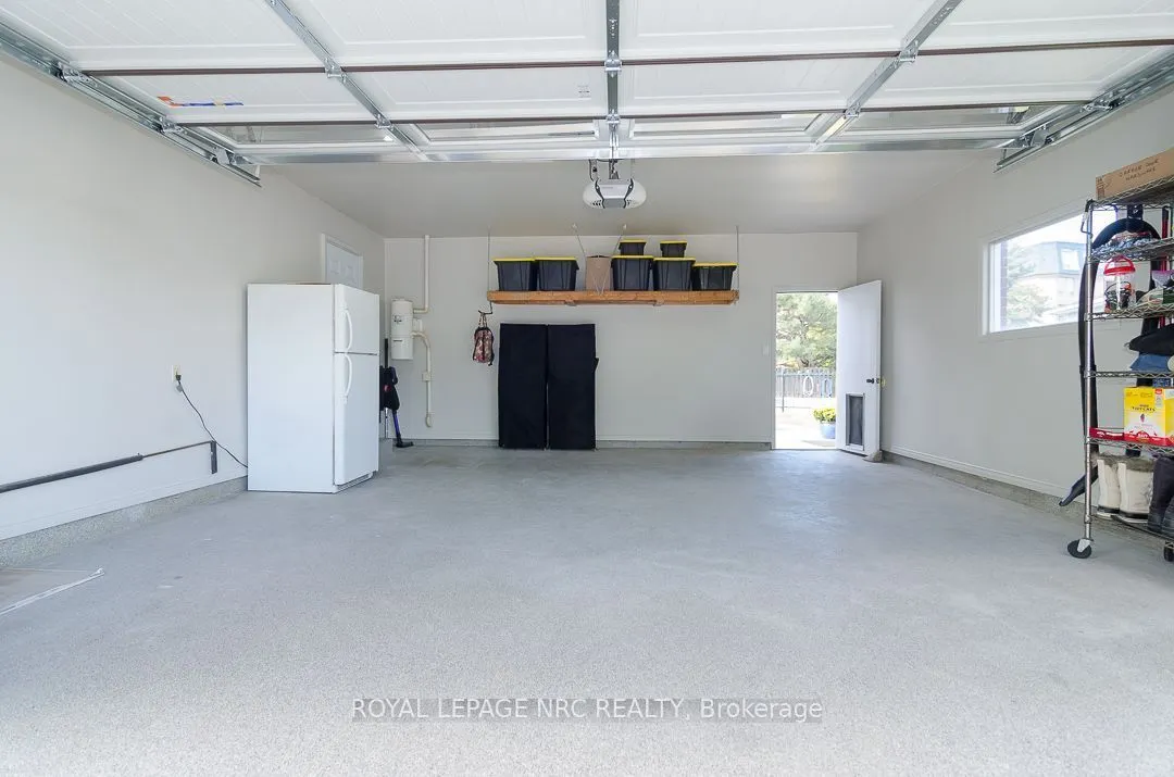 7979 Oakridge Drive