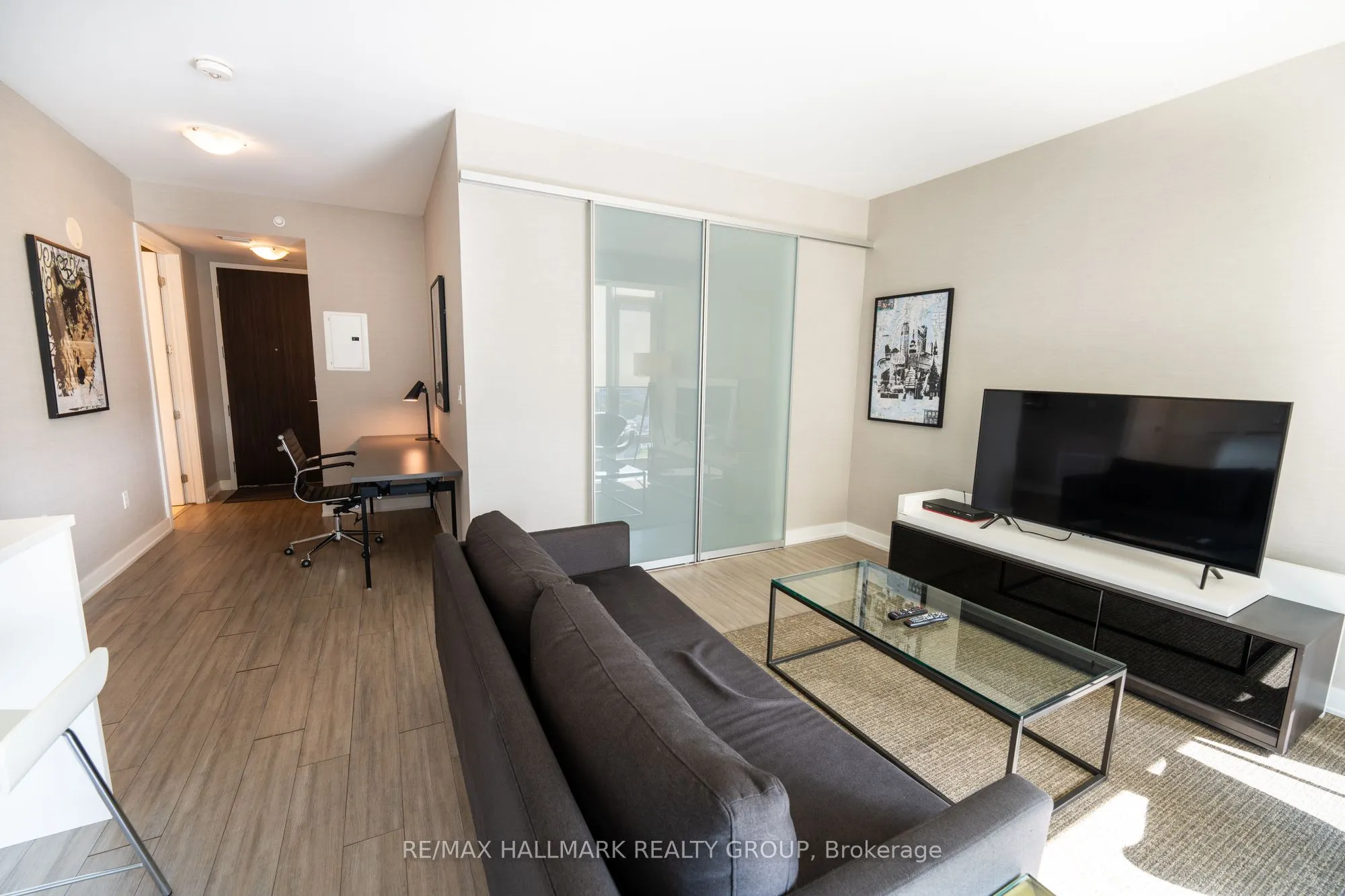 111 Champagne Avenue #611